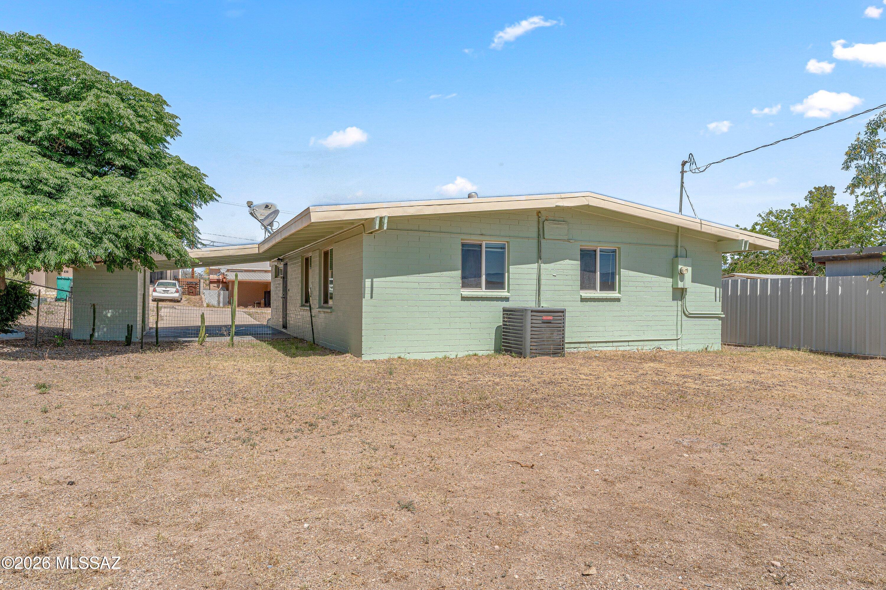107 S Avenue A