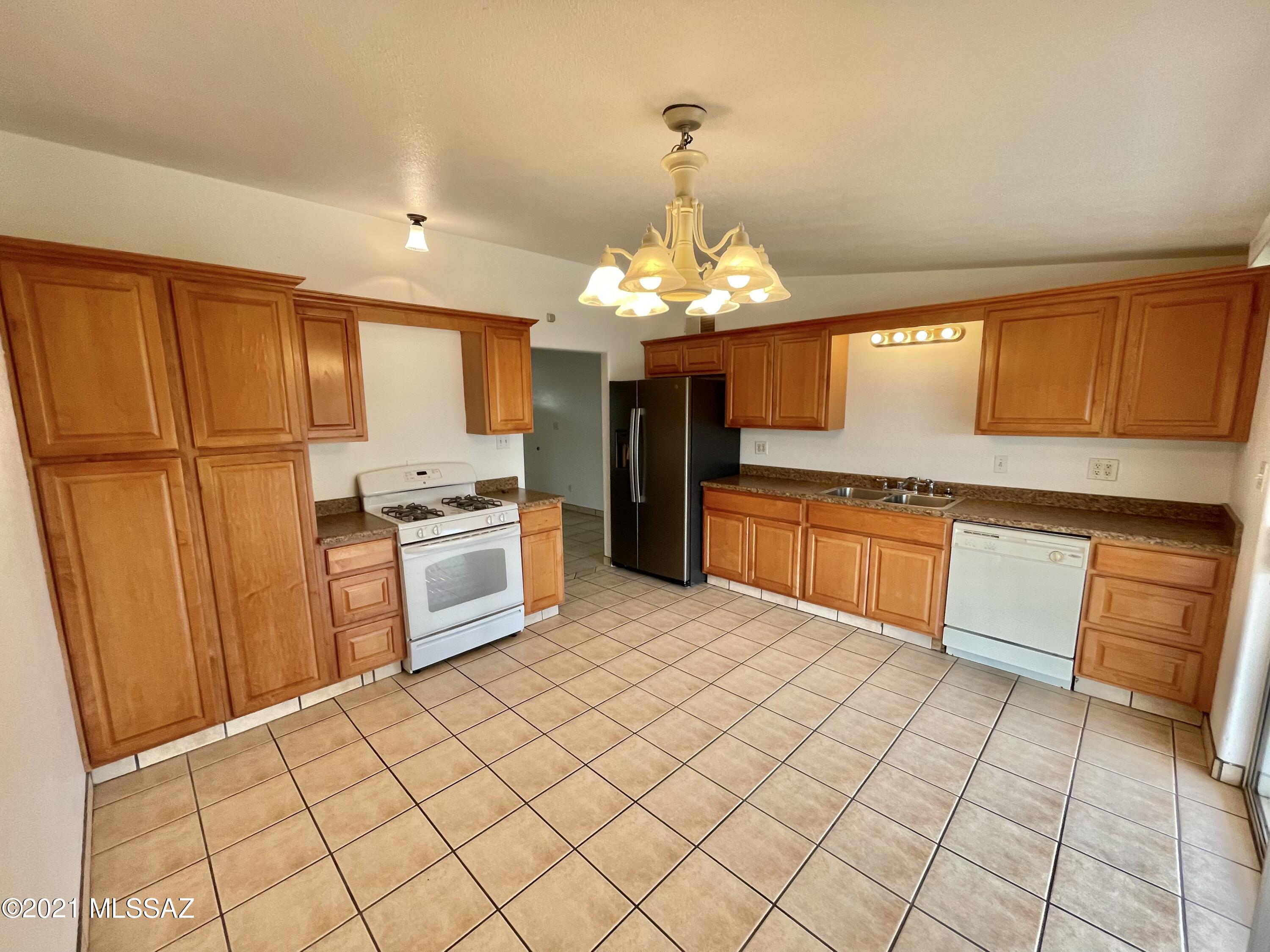 233 S Ave B