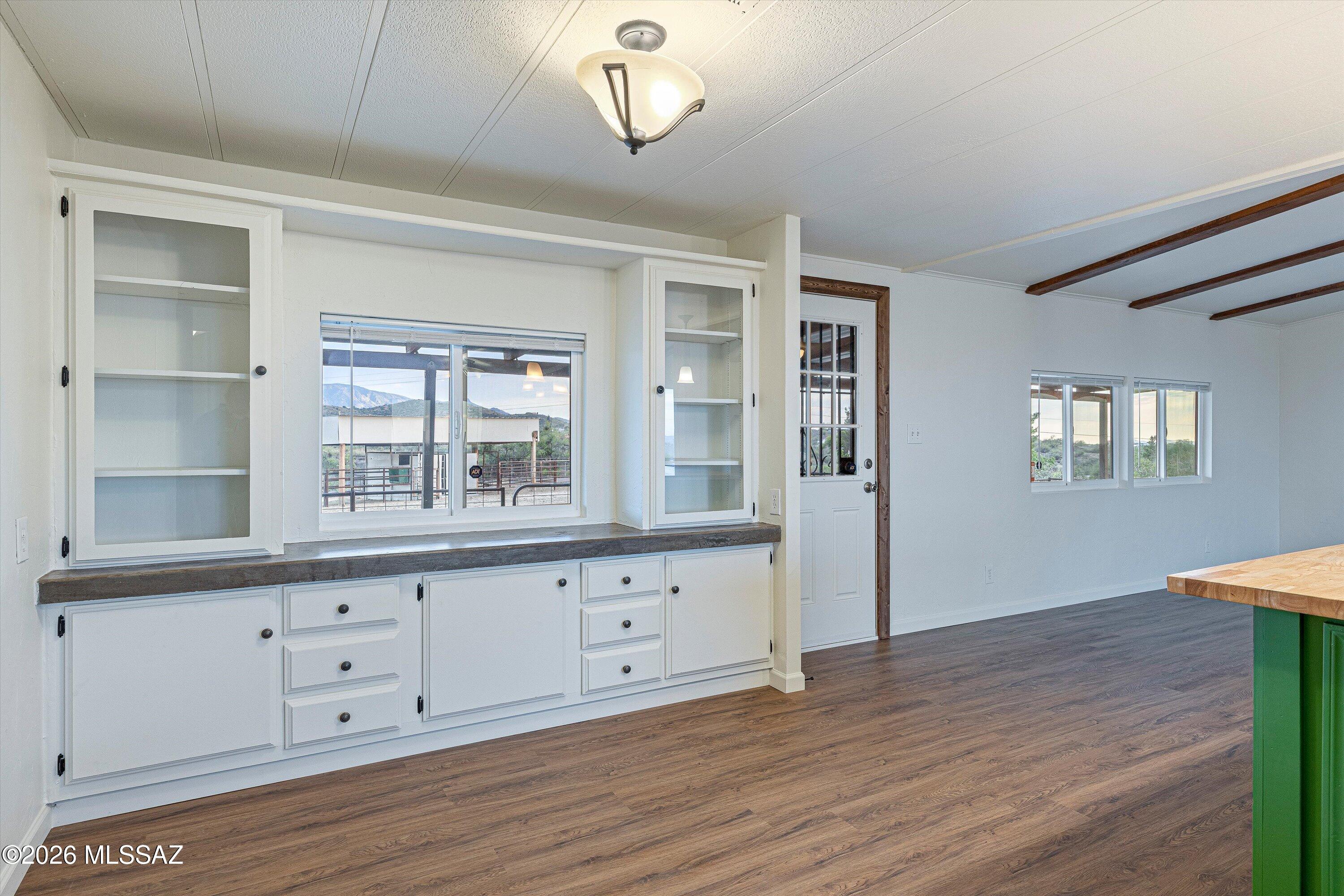 1665 W Oracle Ranch Road