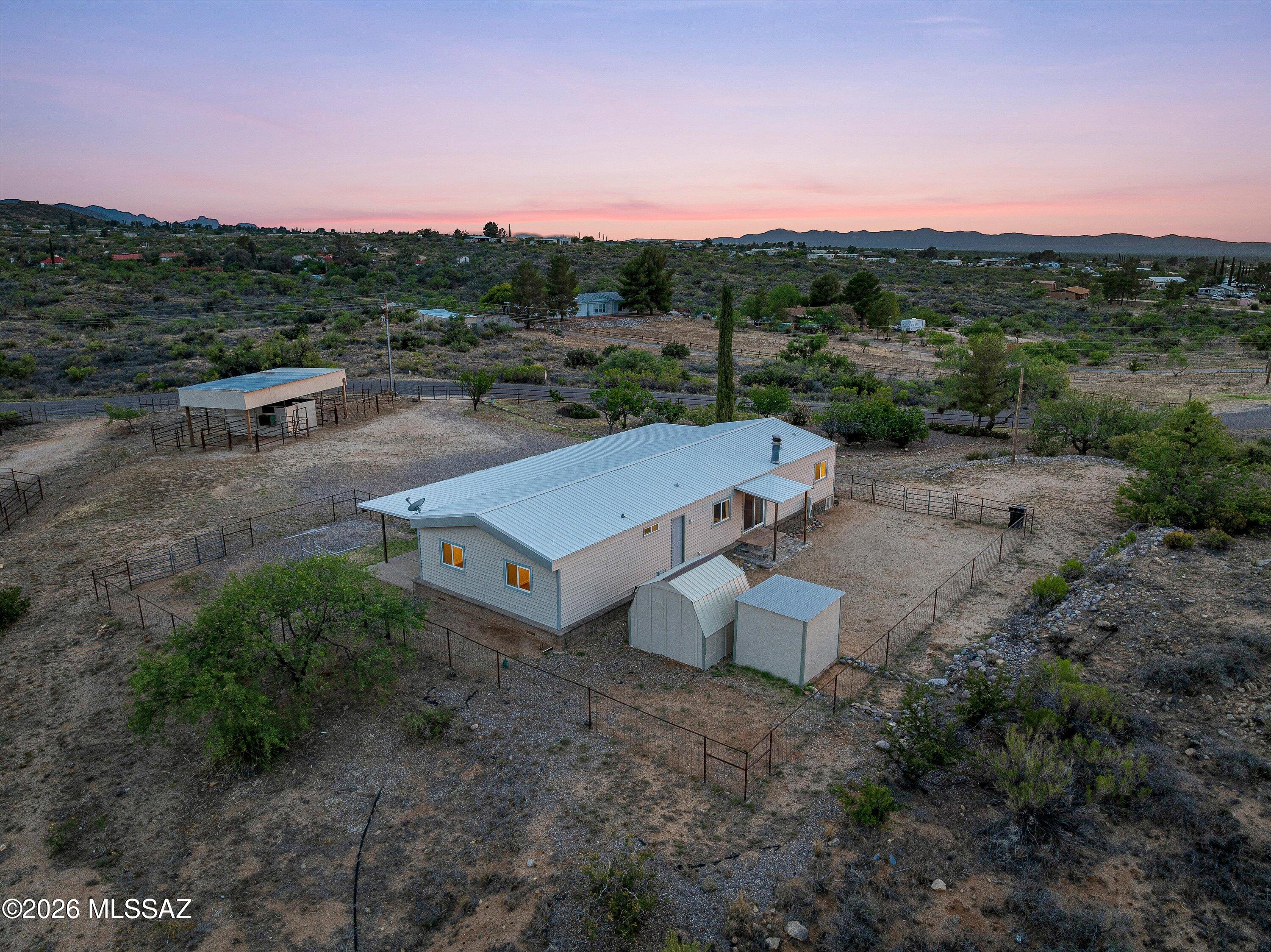 1665 W Oracle Ranch Road