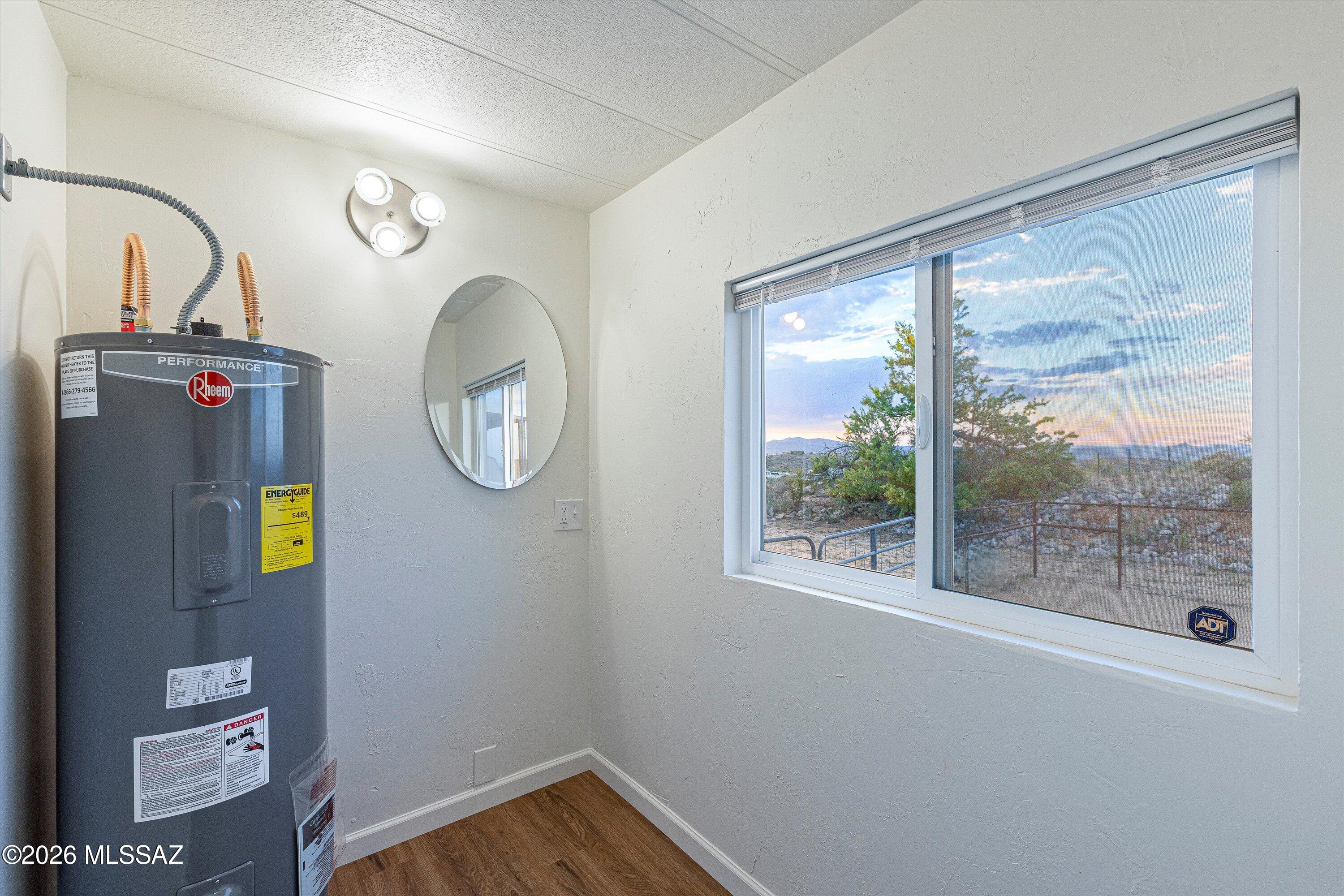 1665 W Oracle Ranch Road