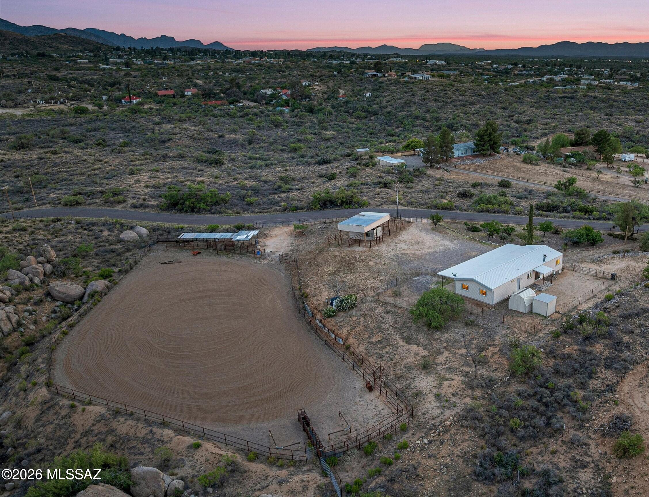 1665 W Oracle Ranch Road