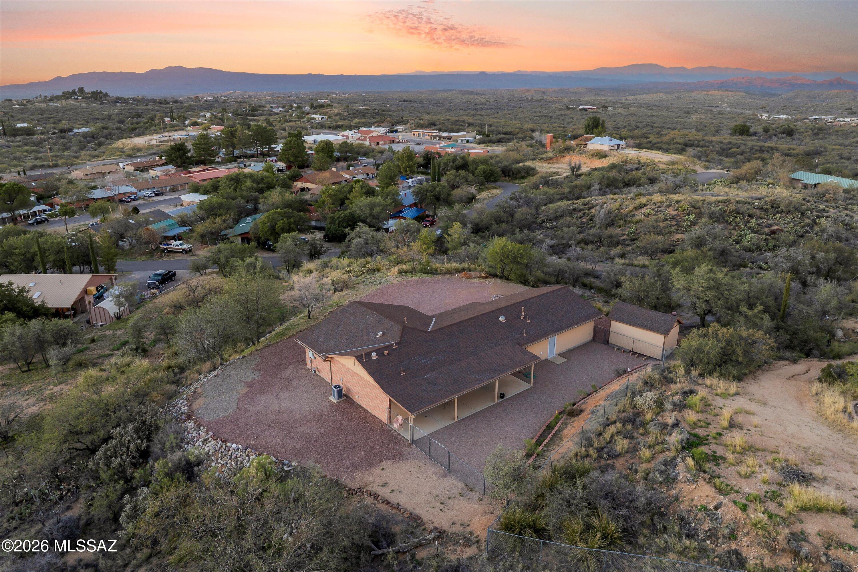 881 N Mountain View Drive
