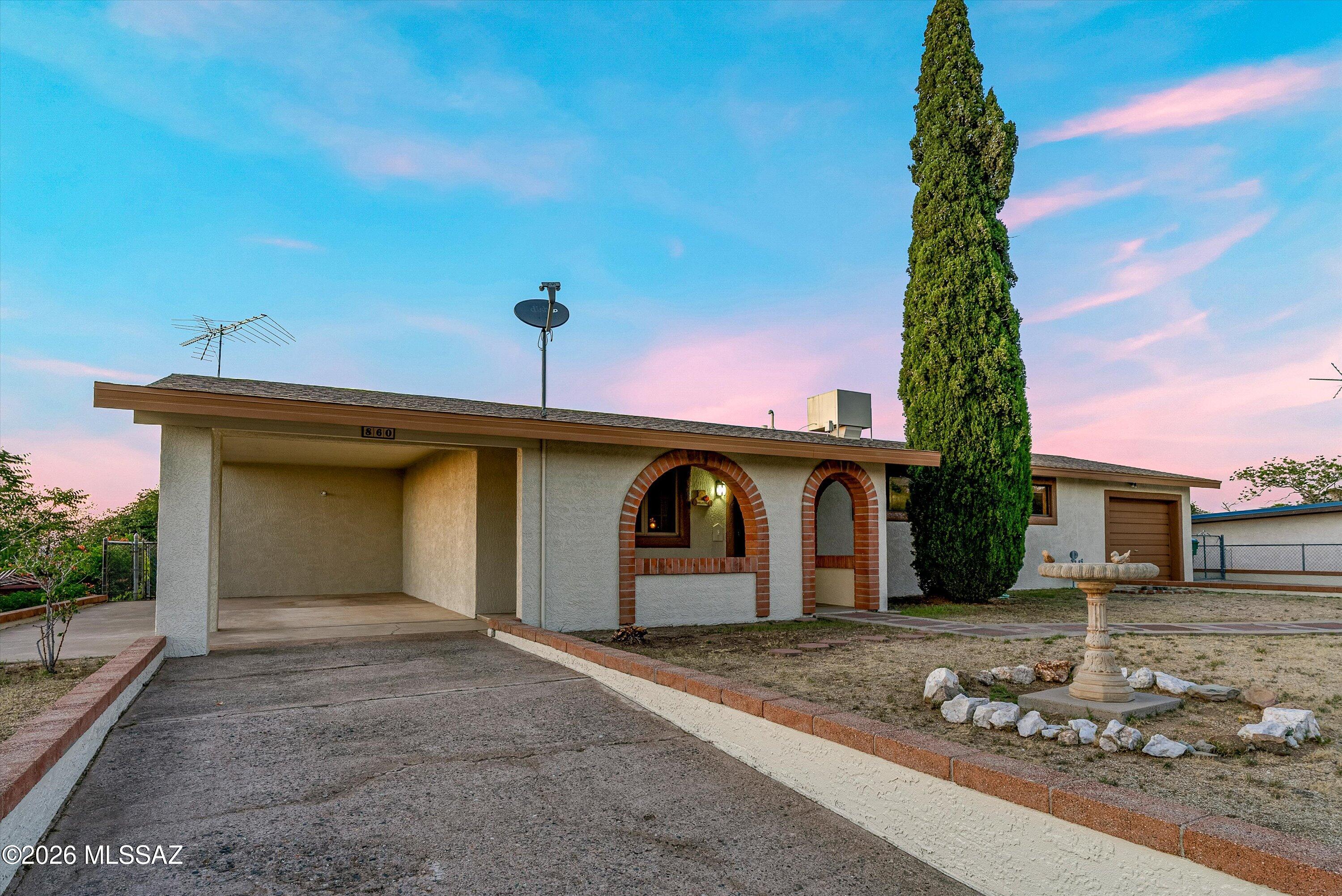 860 W La Osa Street