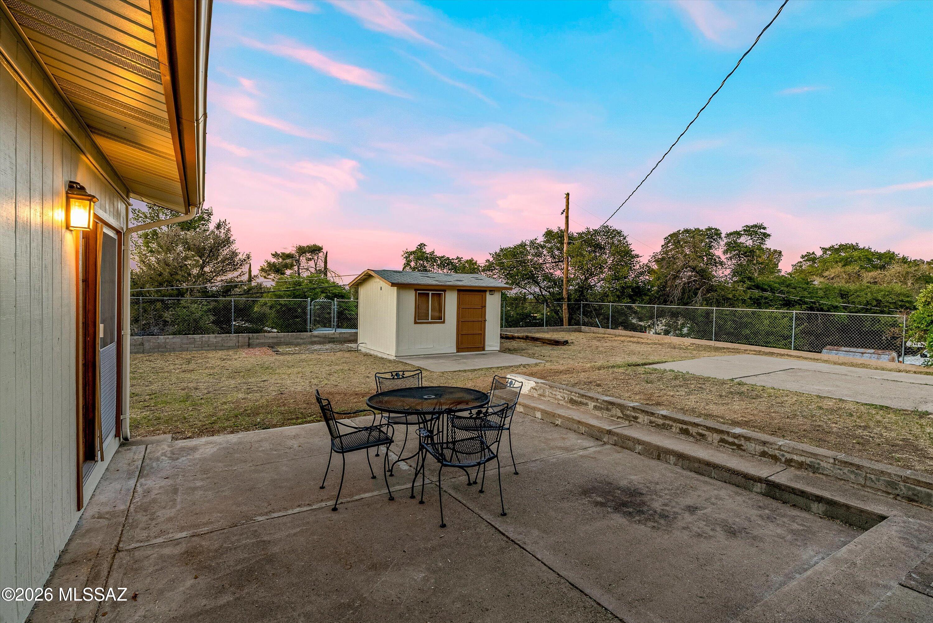 860 W La Osa Street