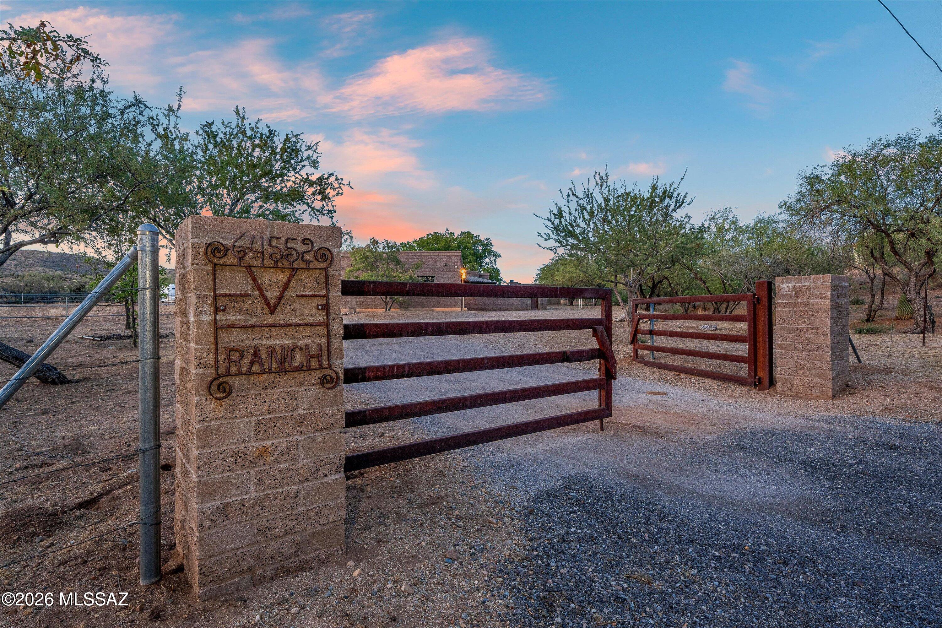 64552 E Horseshoe Bend Road
