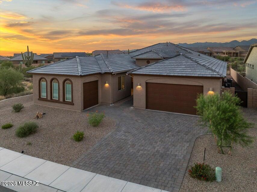 10623 N Iron Peak Drive