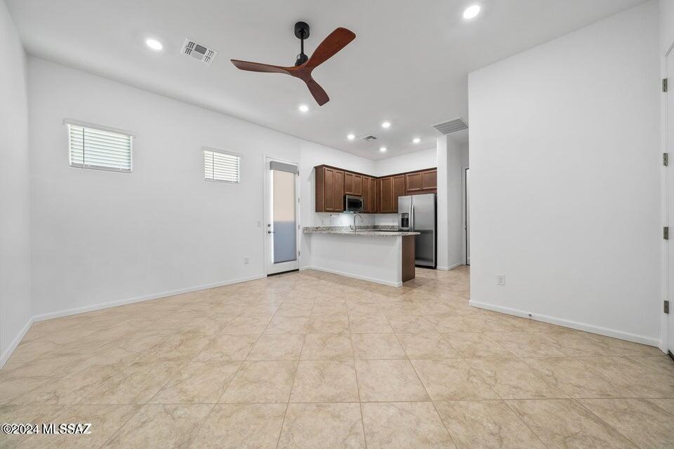 10623 N Iron Peak Drive