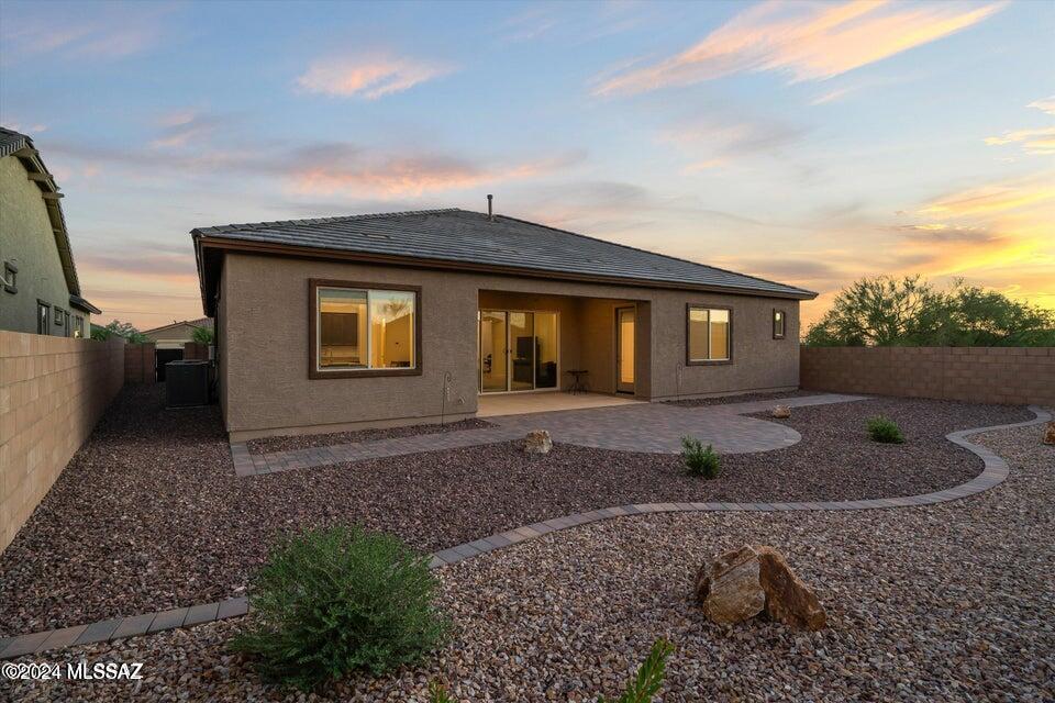 10623 N Iron Peak Drive