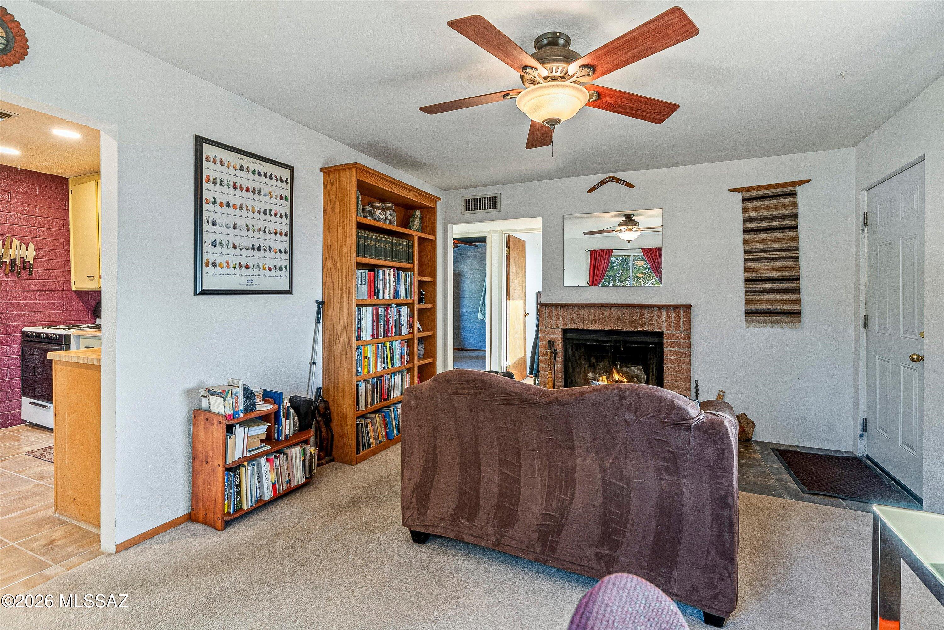 865 W Cutstone Street