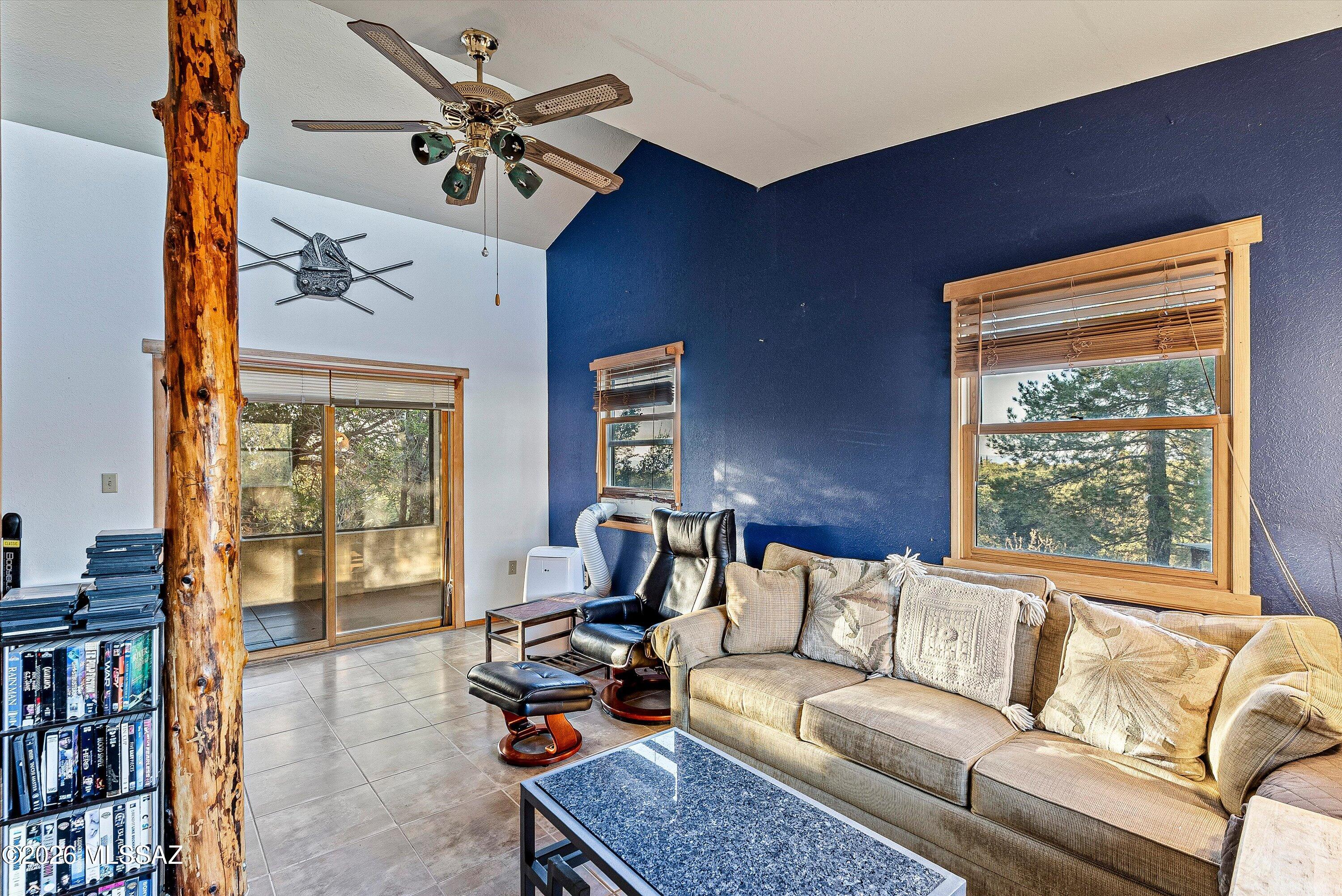 865 W Cutstone Street
