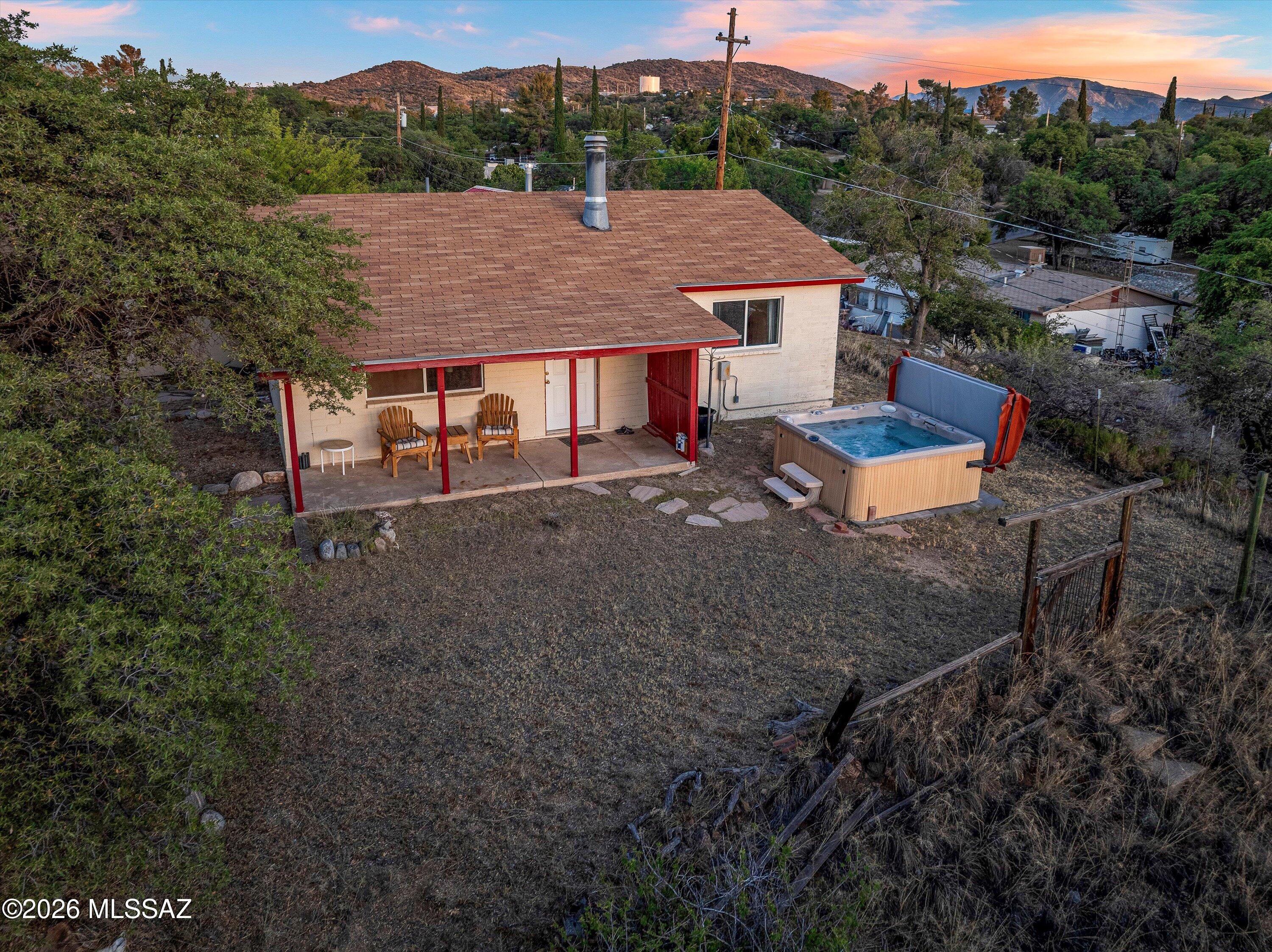 865 W Cutstone Street