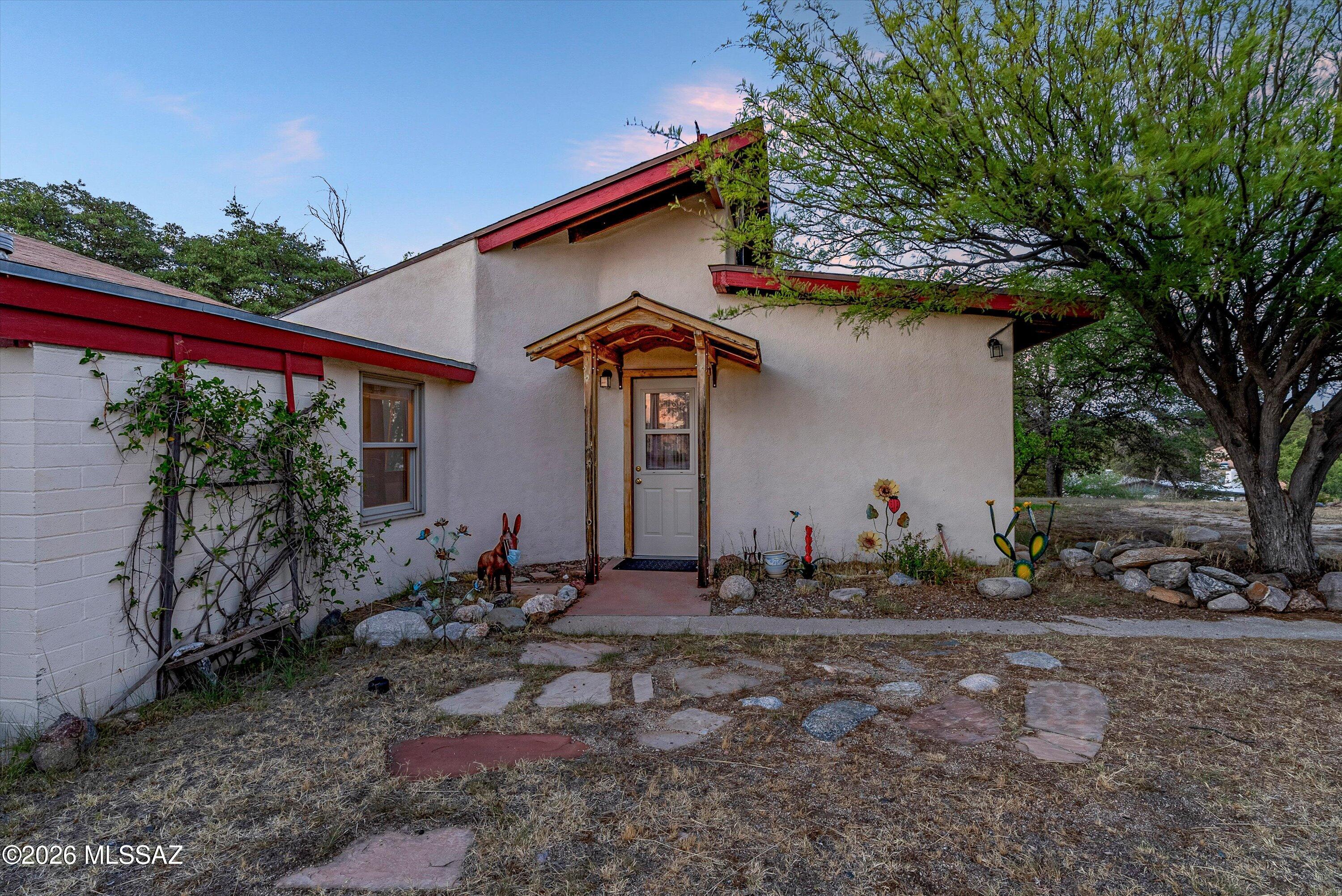 865 W Cutstone Street