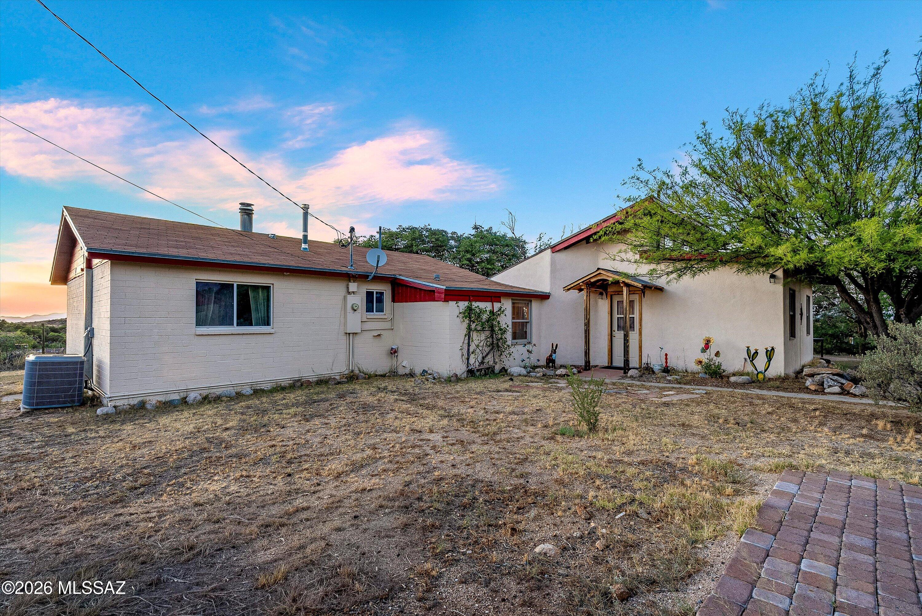 865 W Cutstone Street