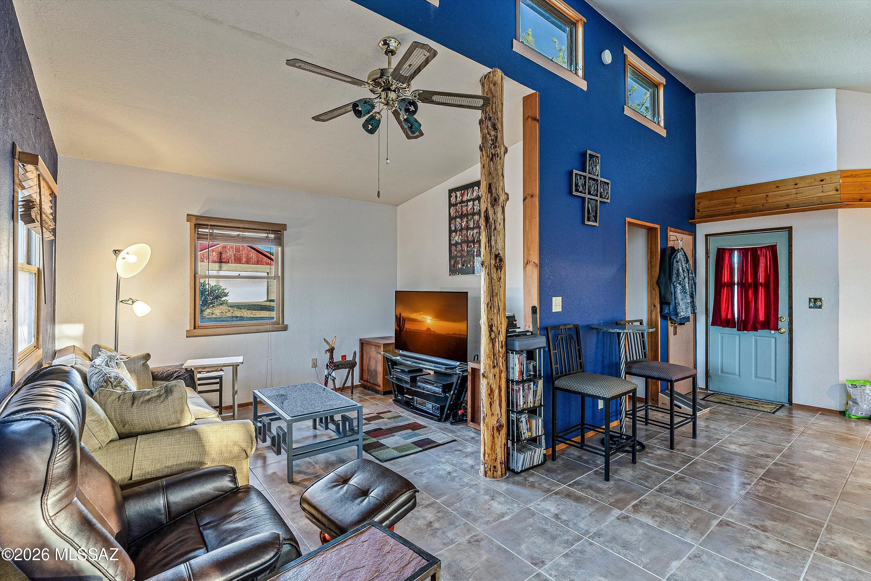 865 W Cutstone Street
