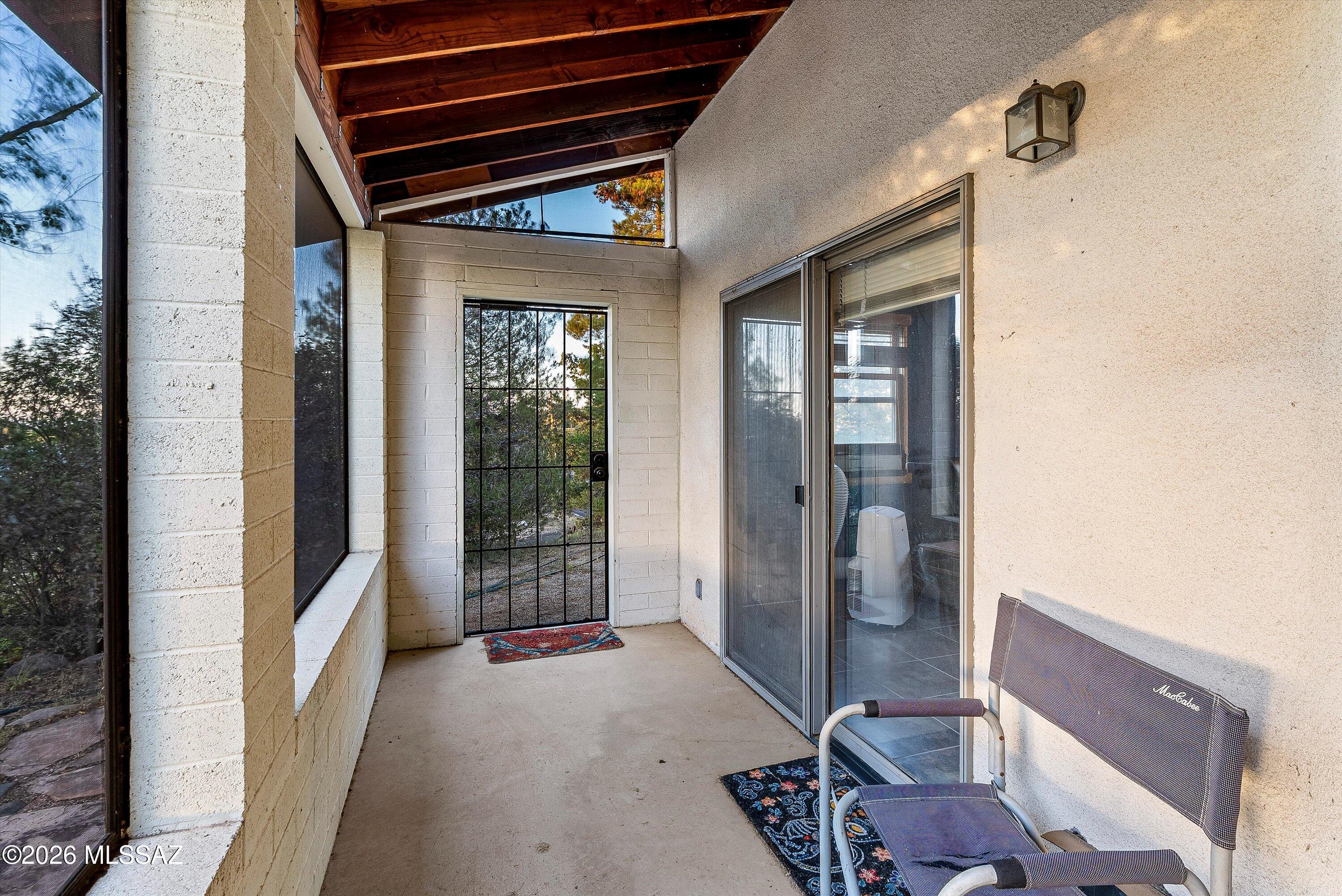 865 W Cutstone Street