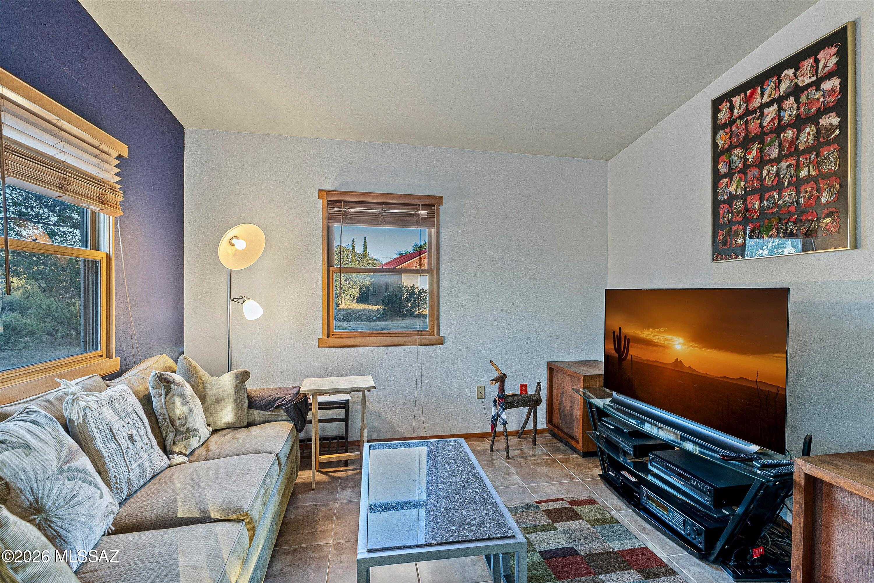 865 W Cutstone Street