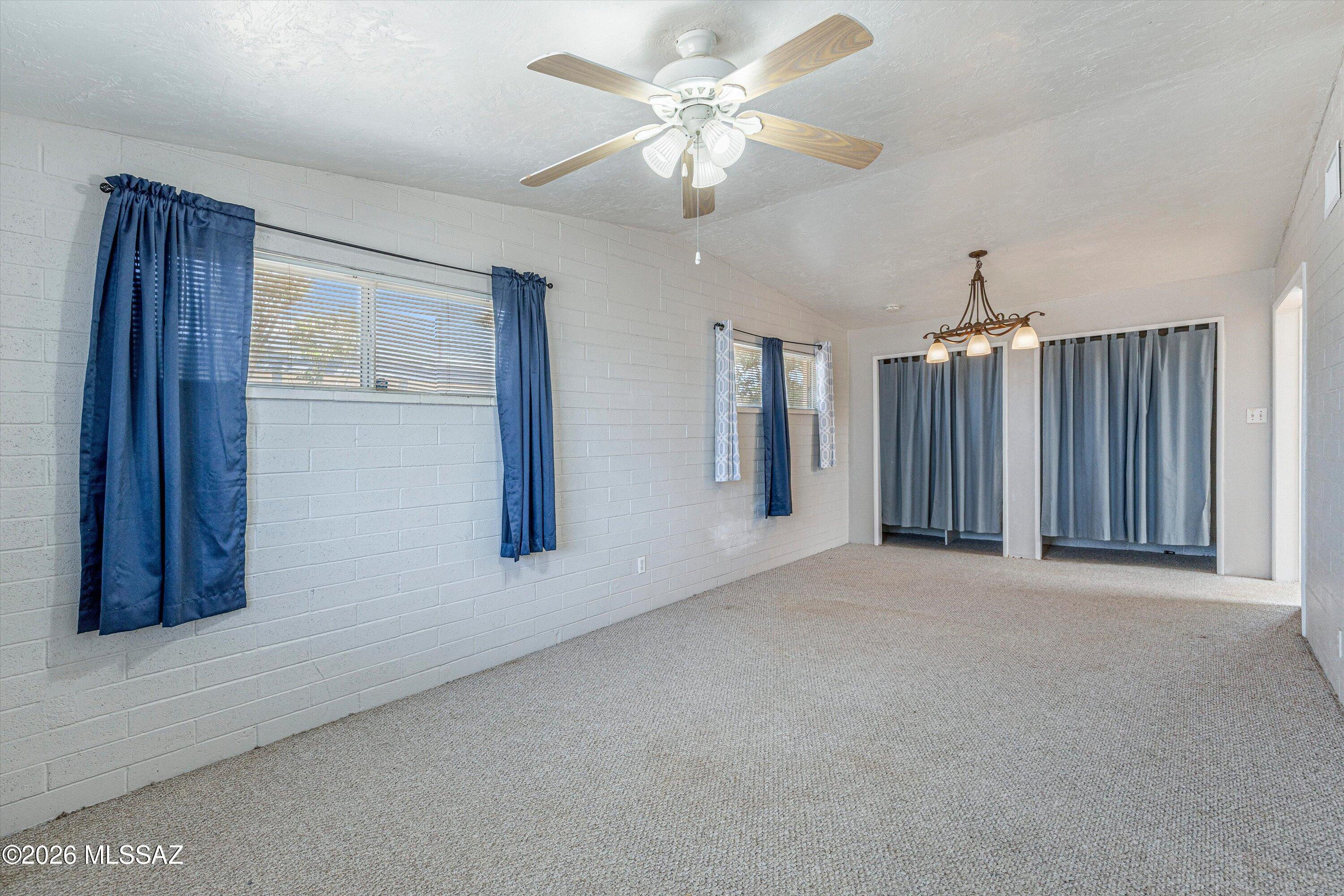 324 S Ave A