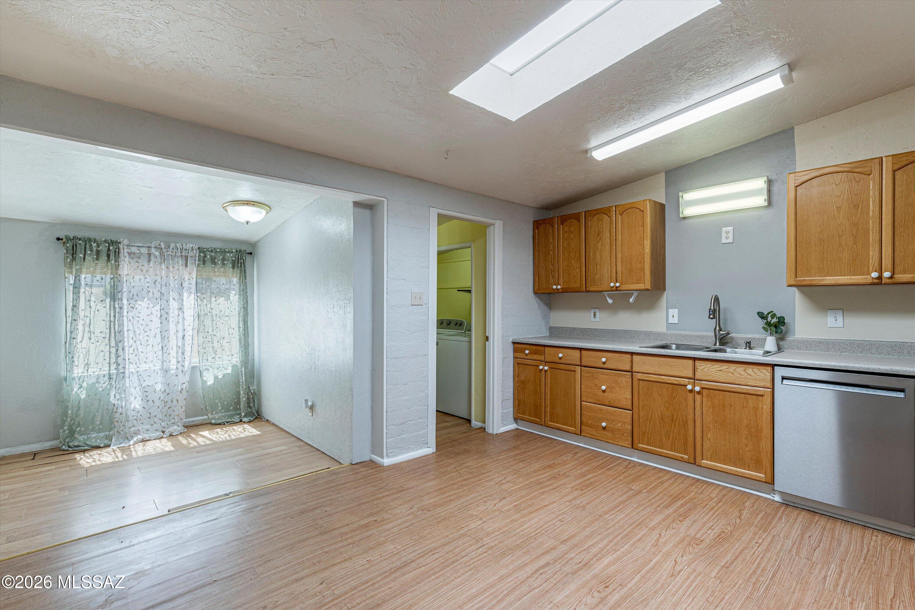 324 S Ave A