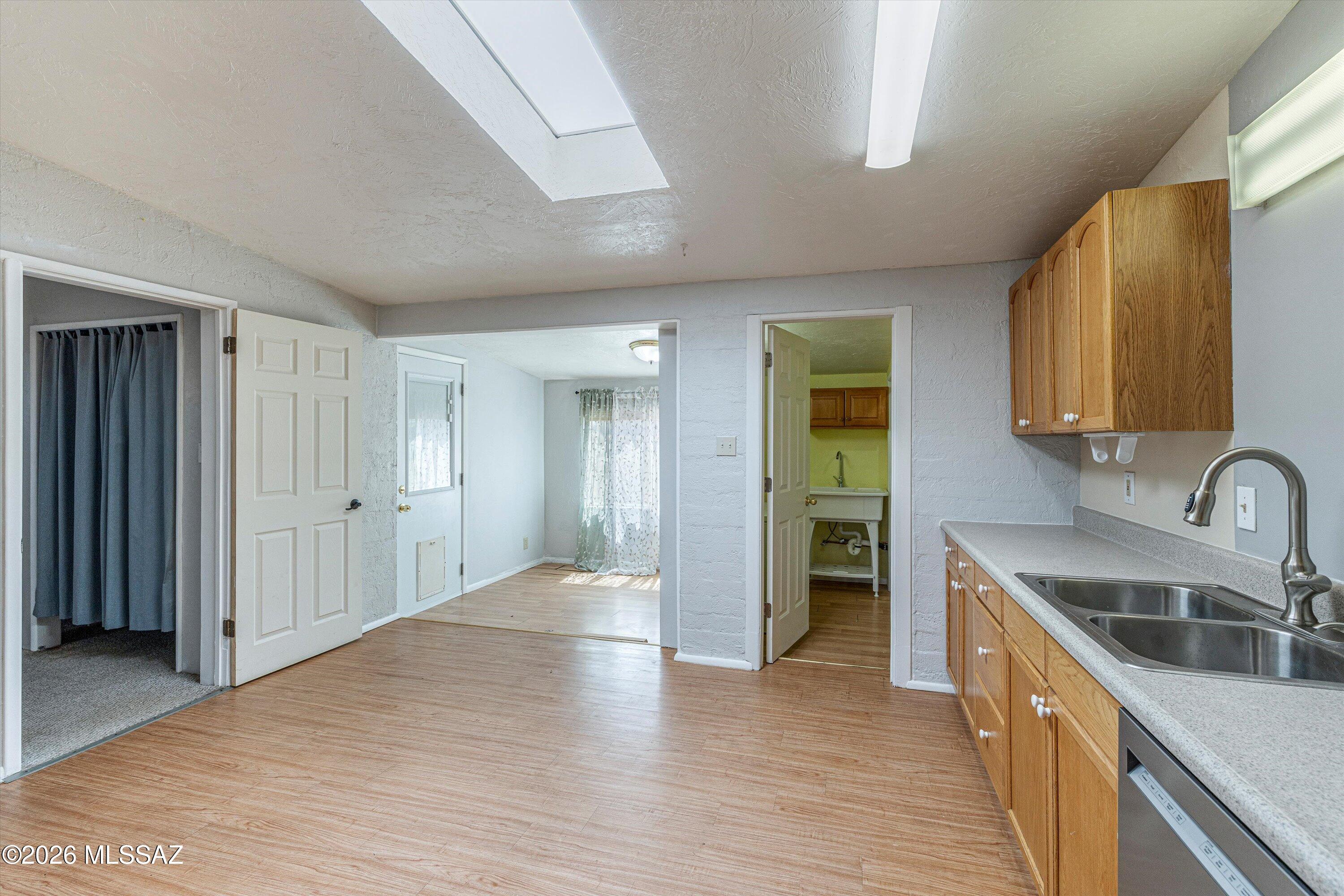 324 S Ave A