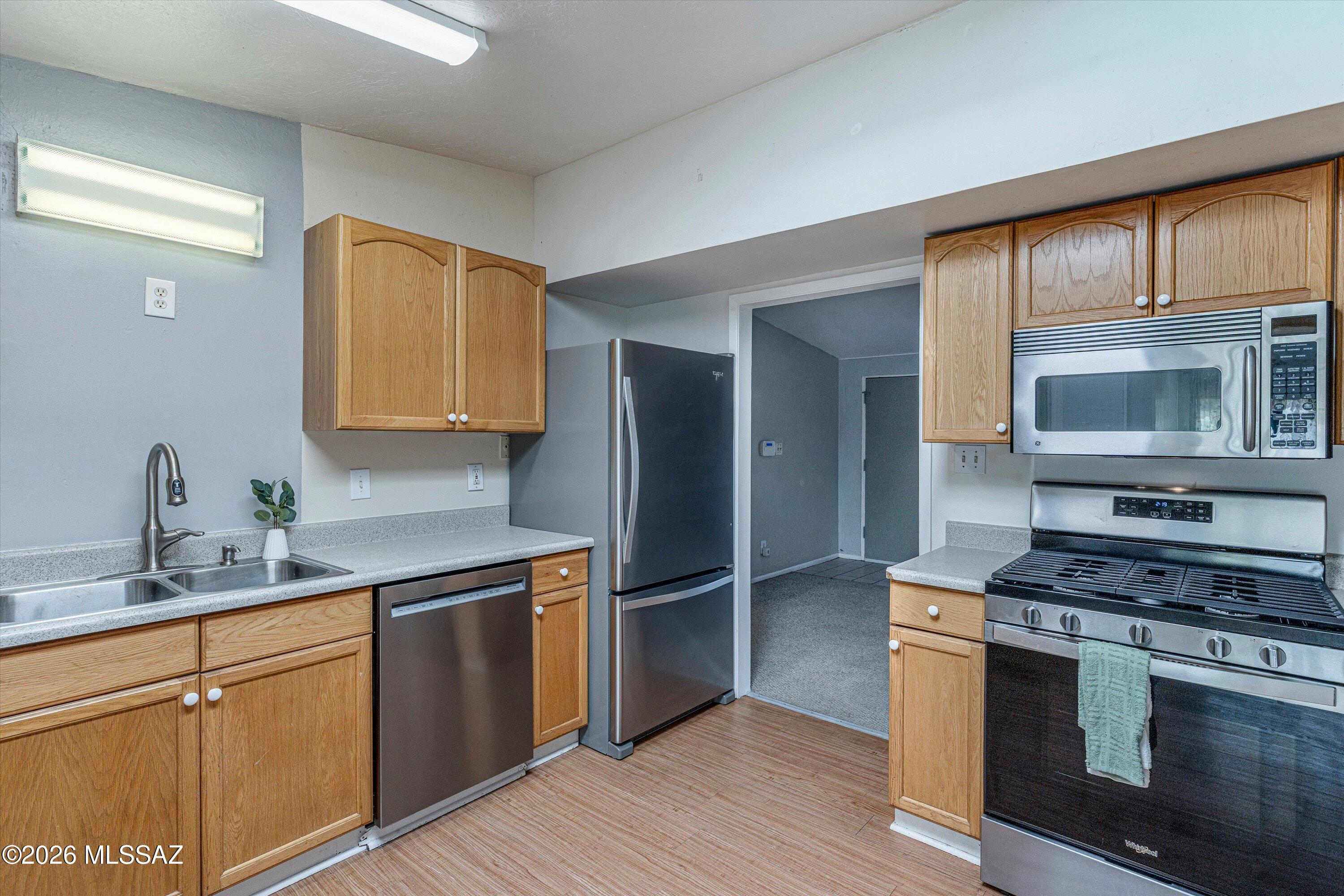 324 S Ave A