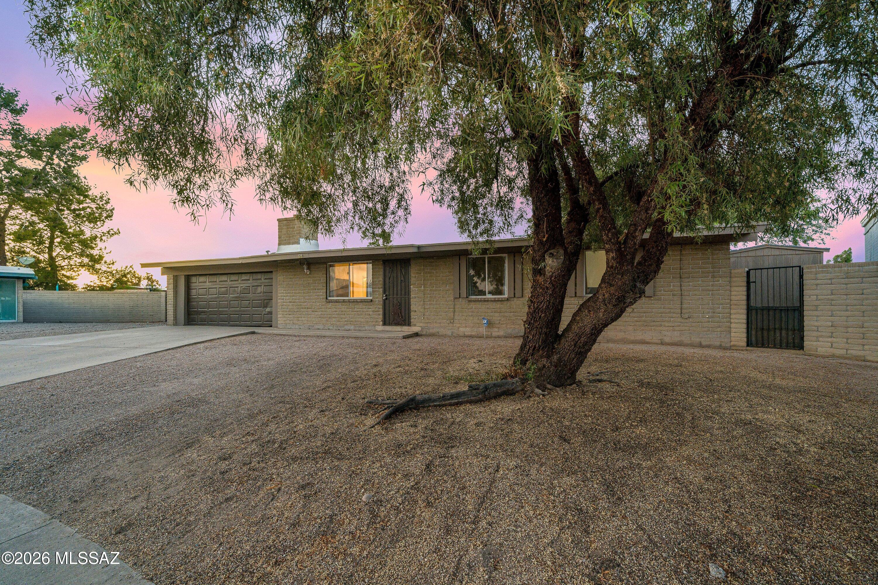 7531 N Meredith Boulevard