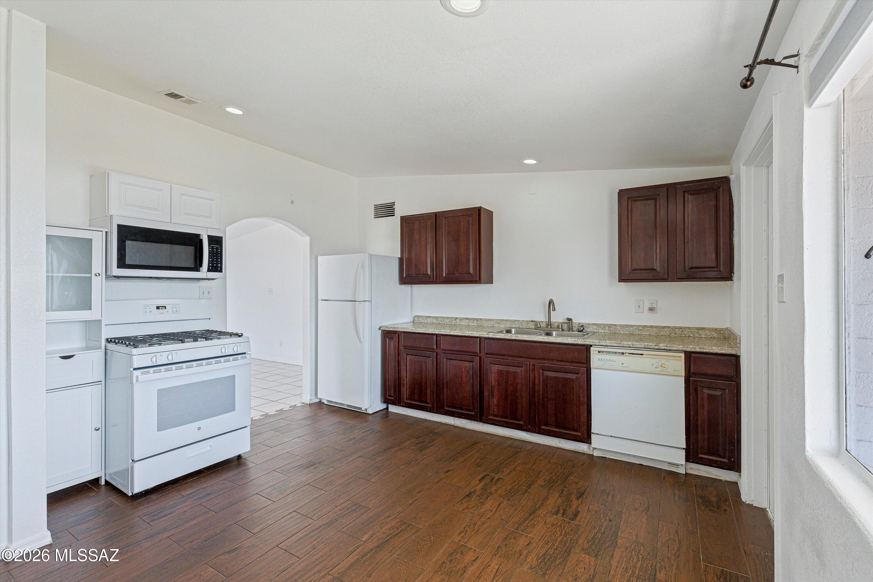 108 W 4th Avenue