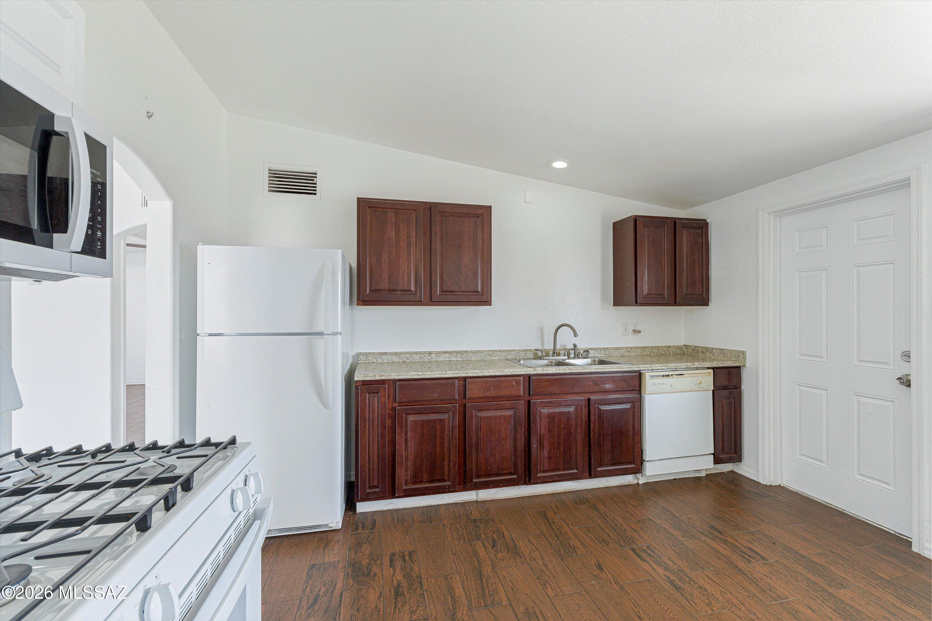 108 W 4th Avenue