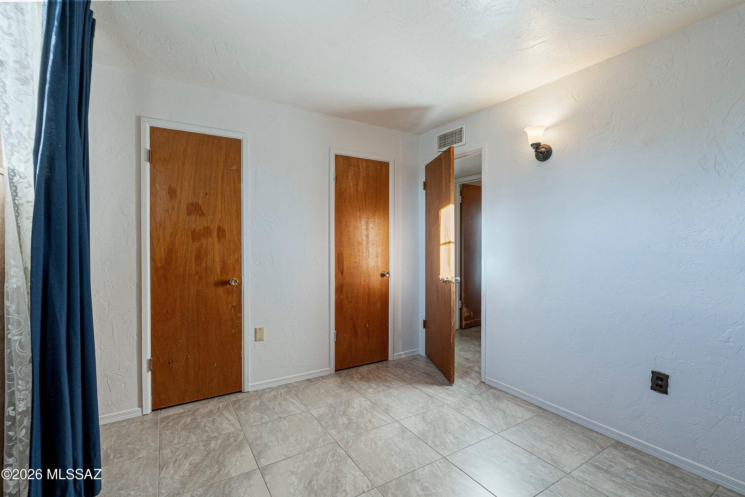 905 W Discover Street