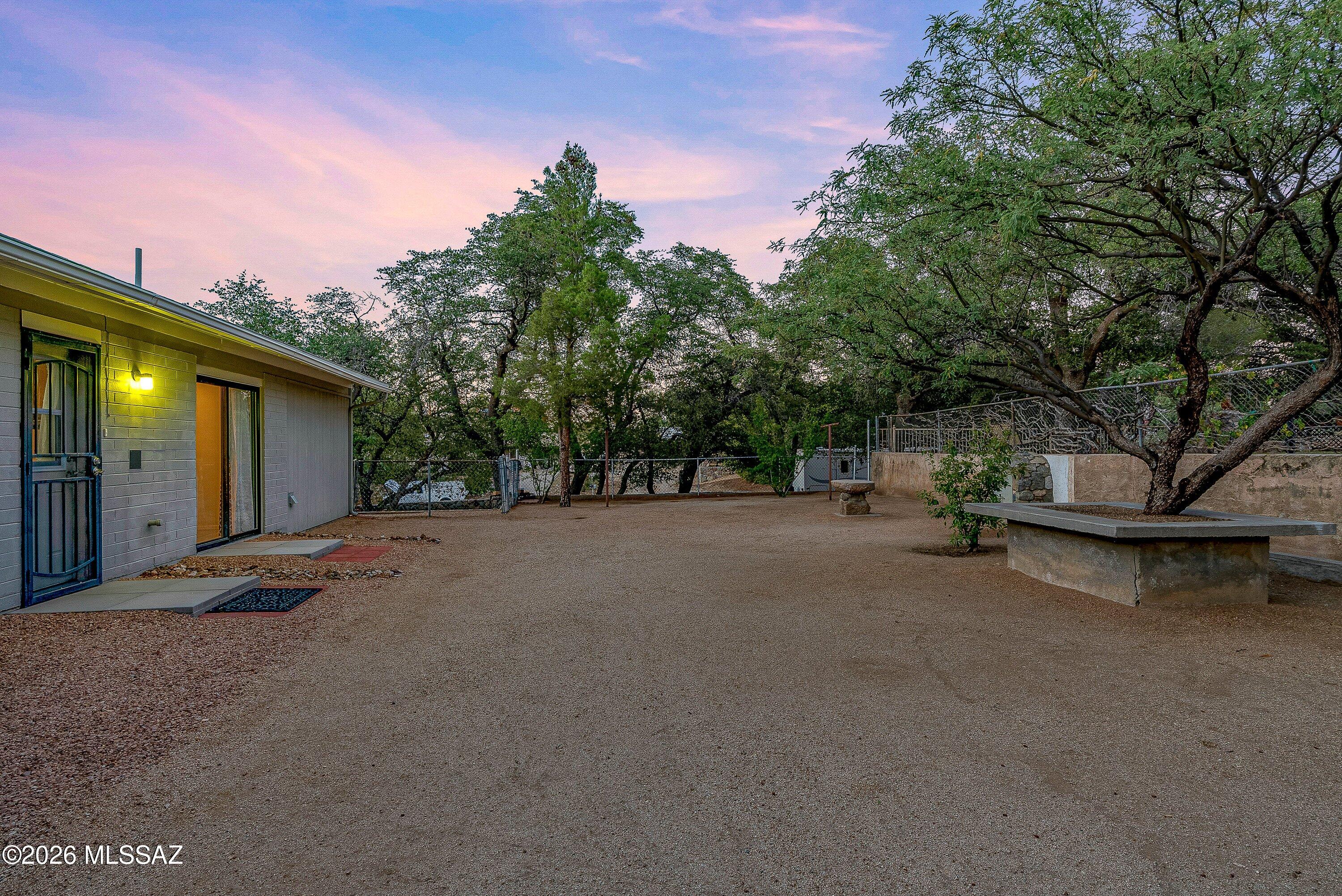 905 W Discover Street