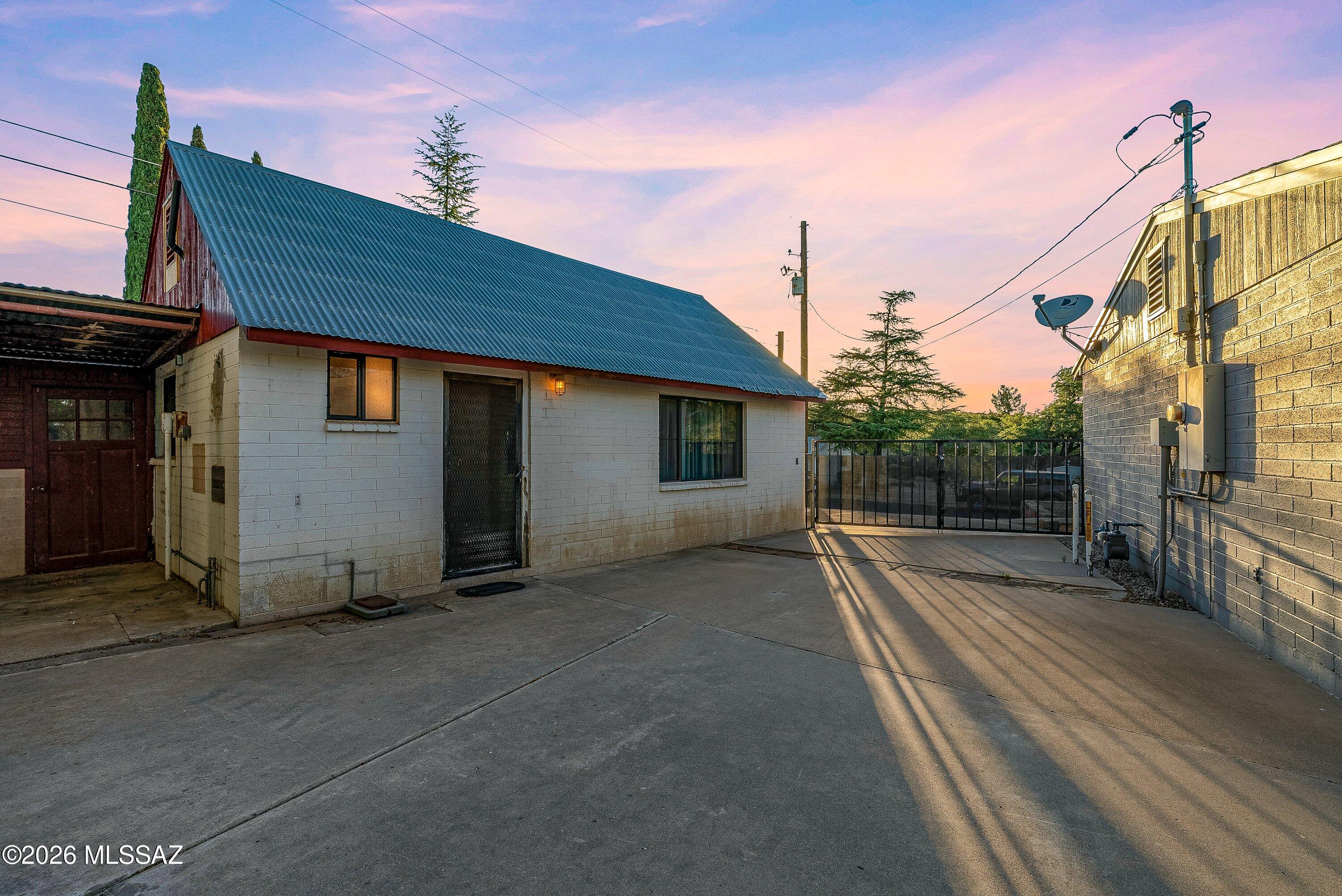 905 W Discover Street