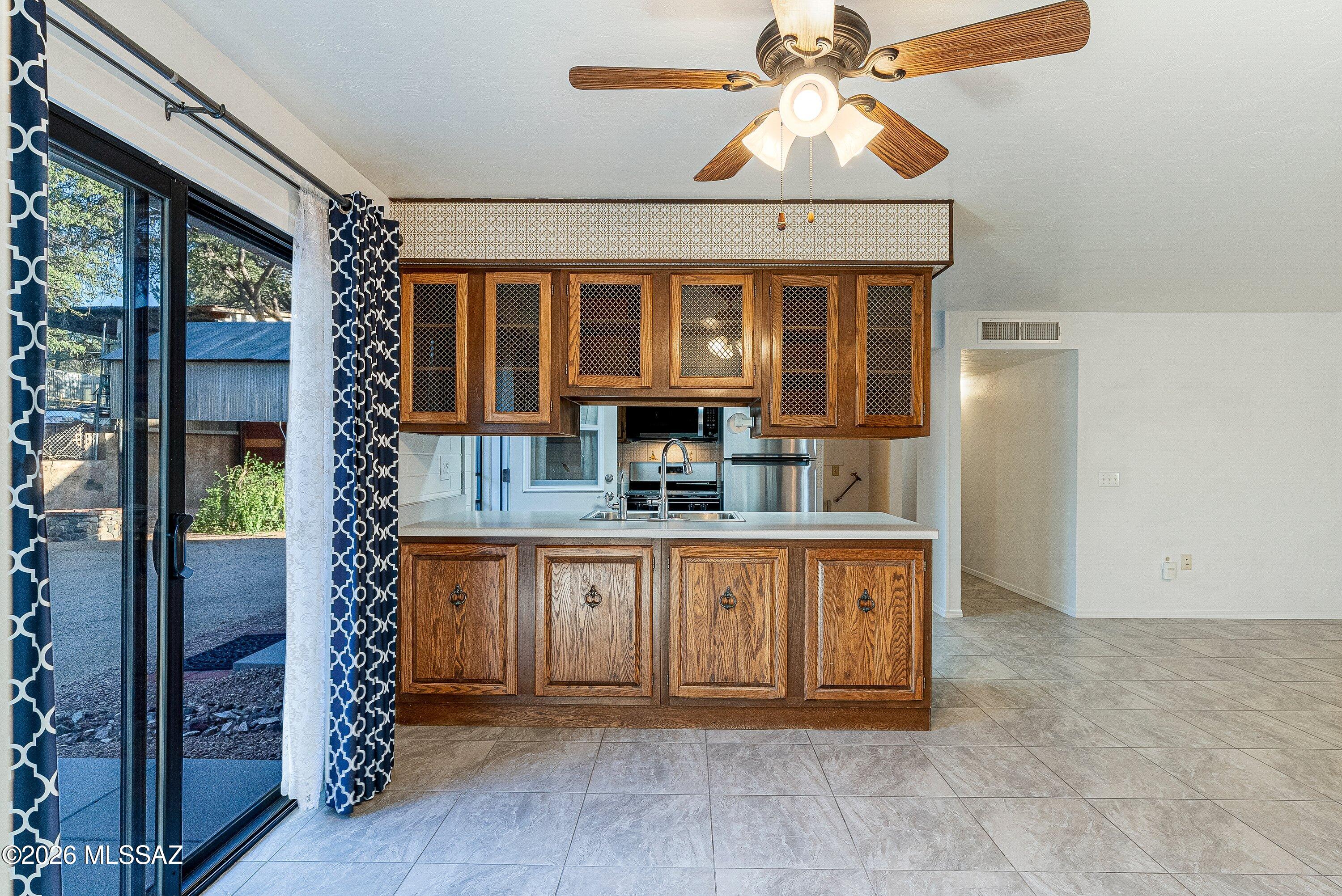 905 W Discover Street