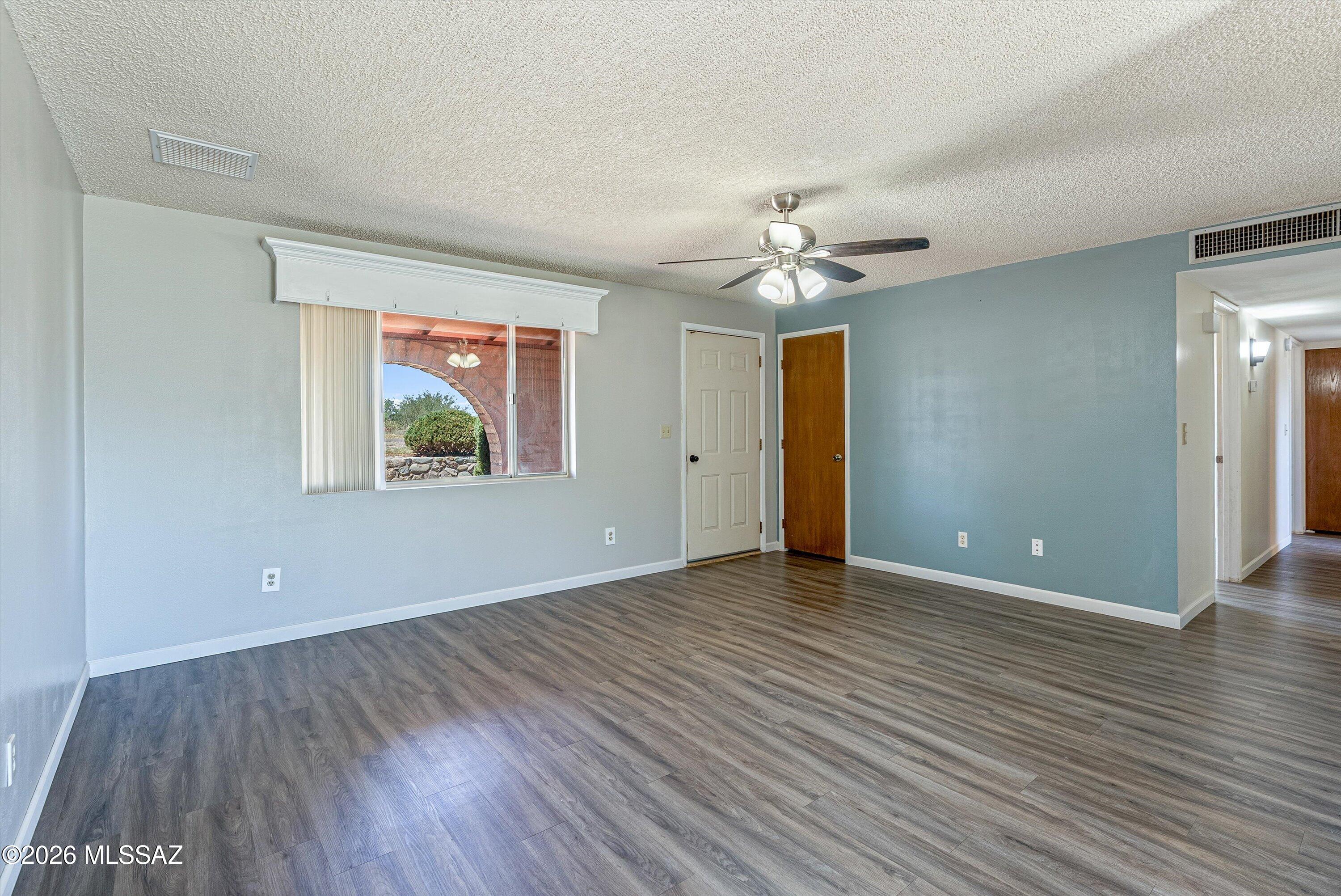 925 N Evergreen Drive