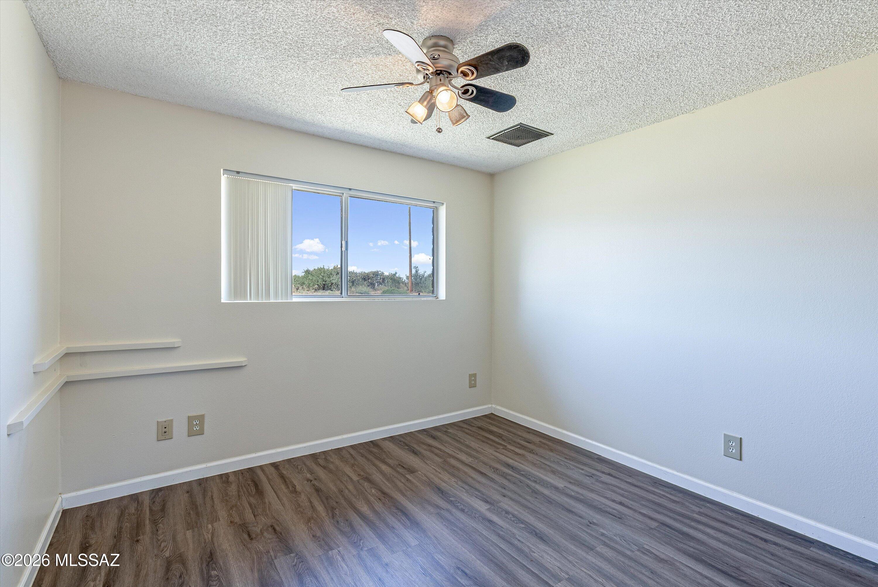 925 N Evergreen Drive