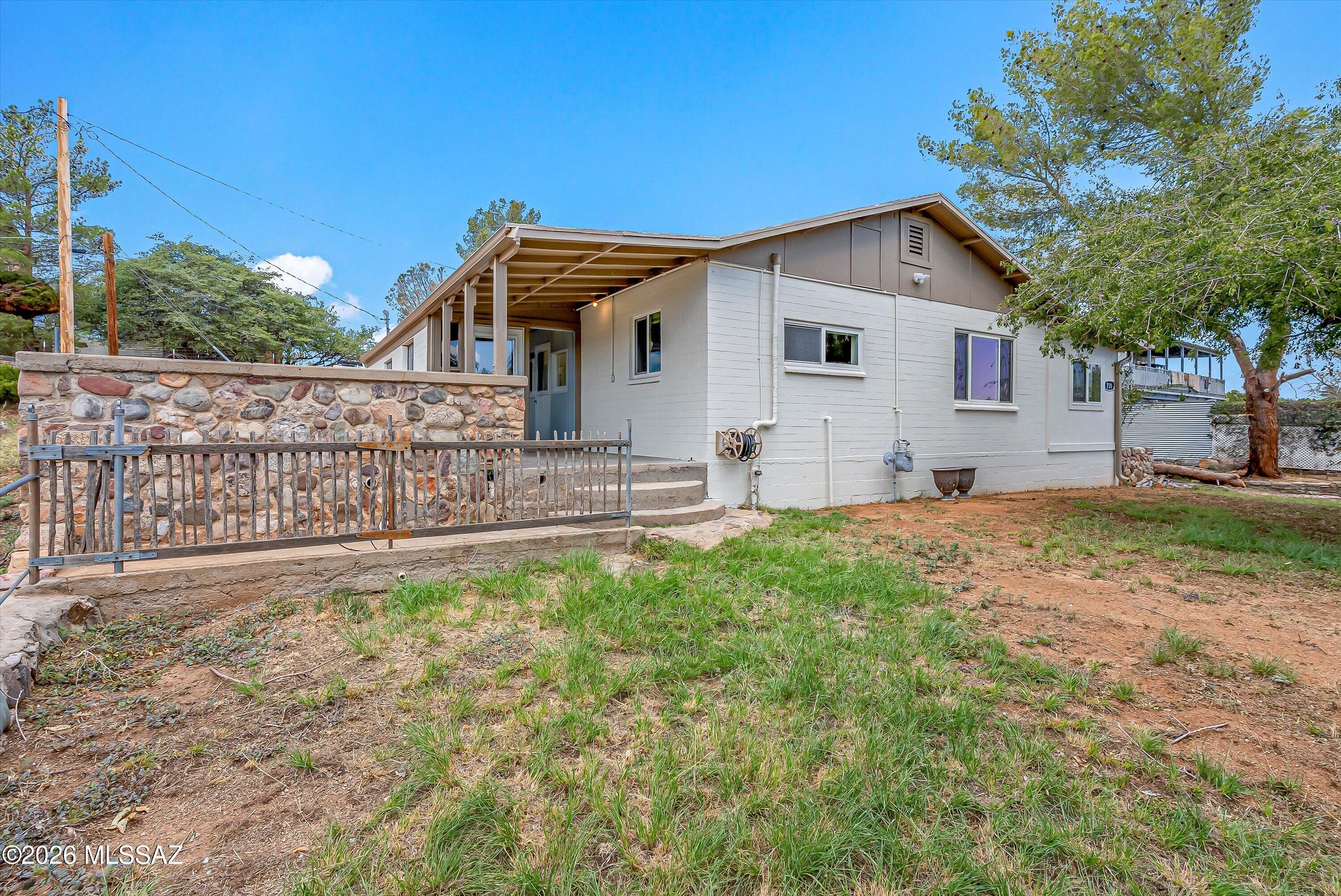 730 N Robles Road