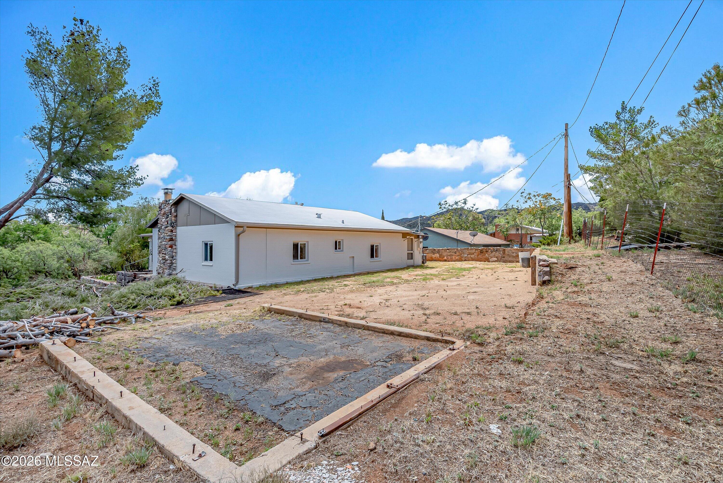 730 N Robles Road