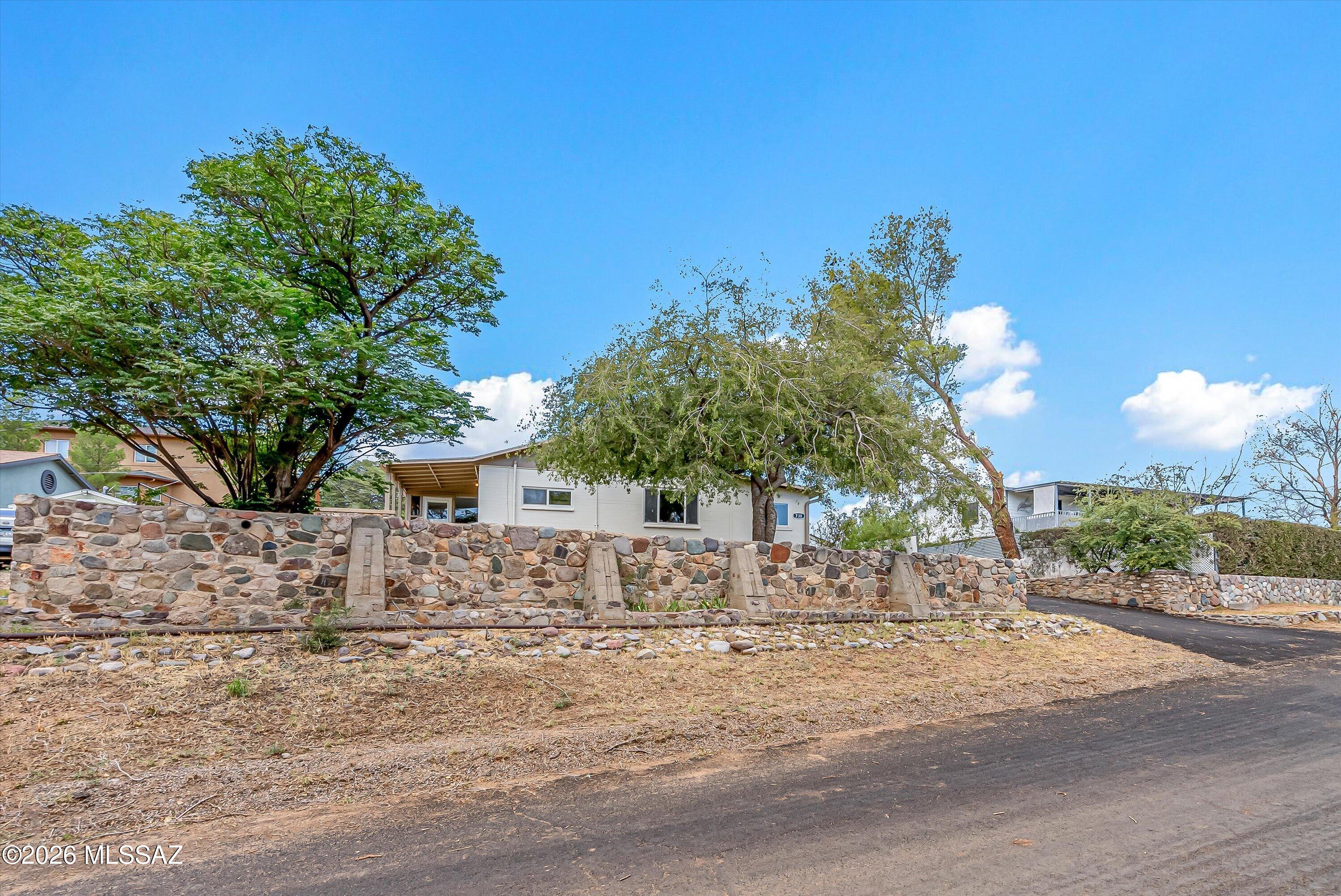 730 N Robles Road