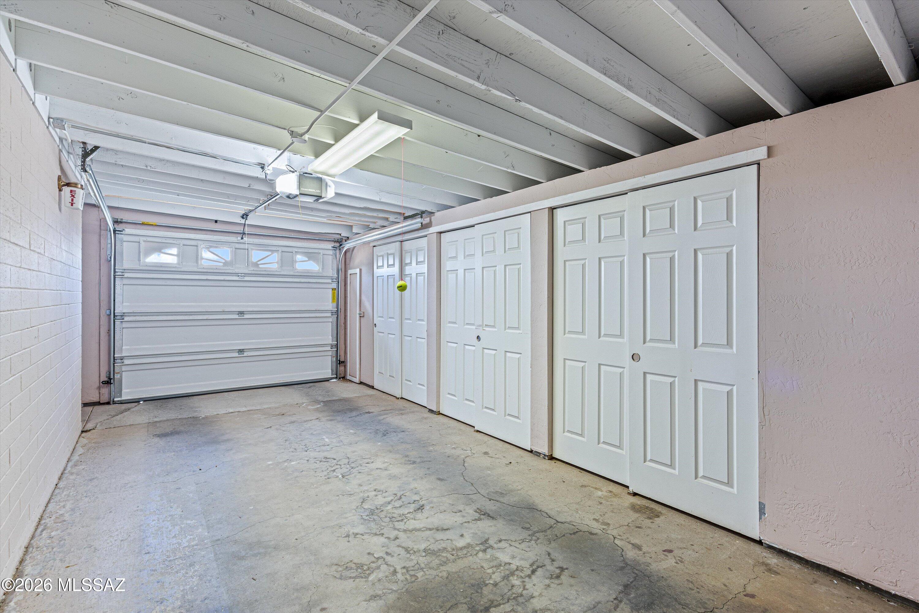 113 N Giffen Avenue