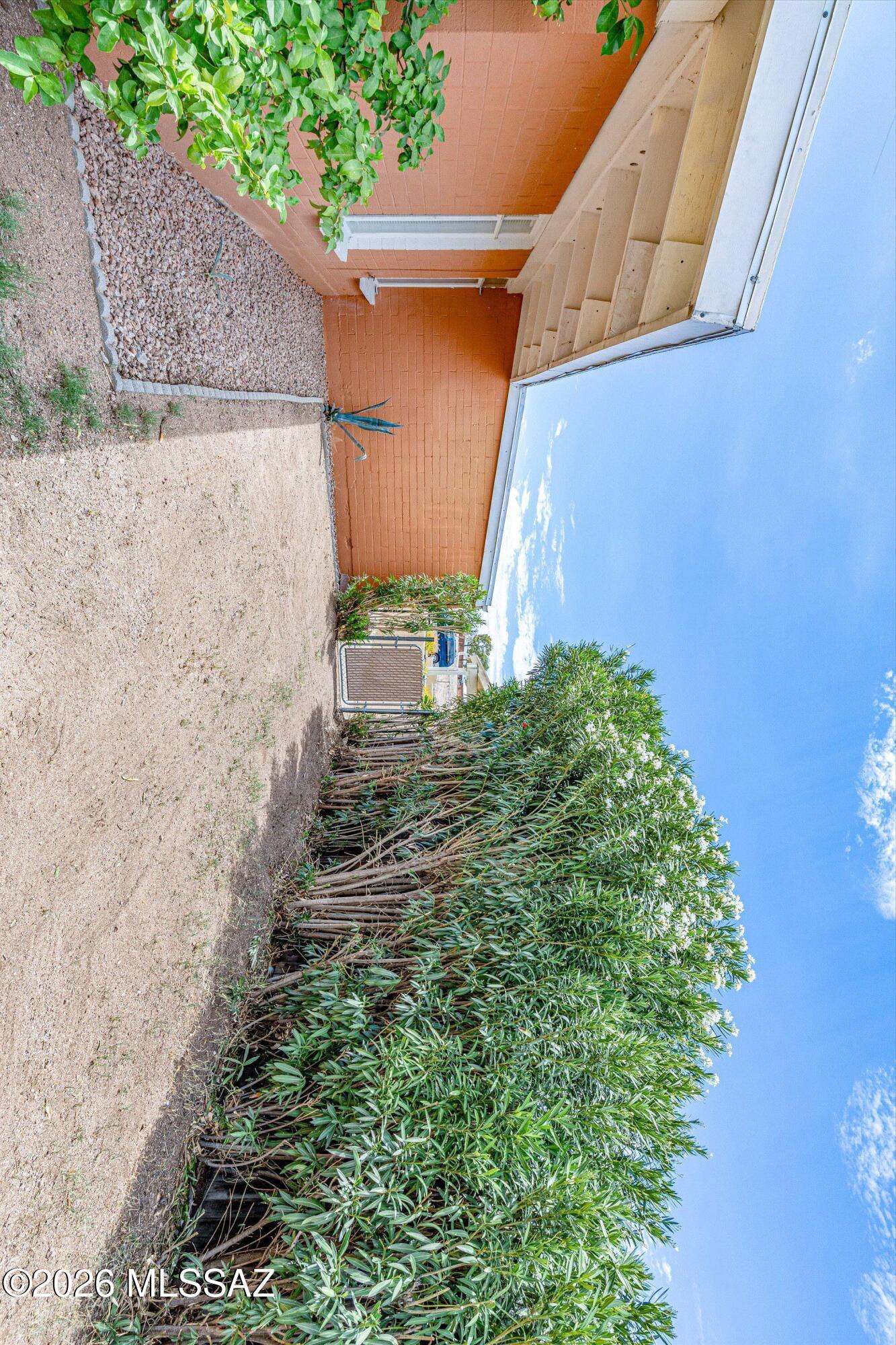 104 N Douglas Avenue