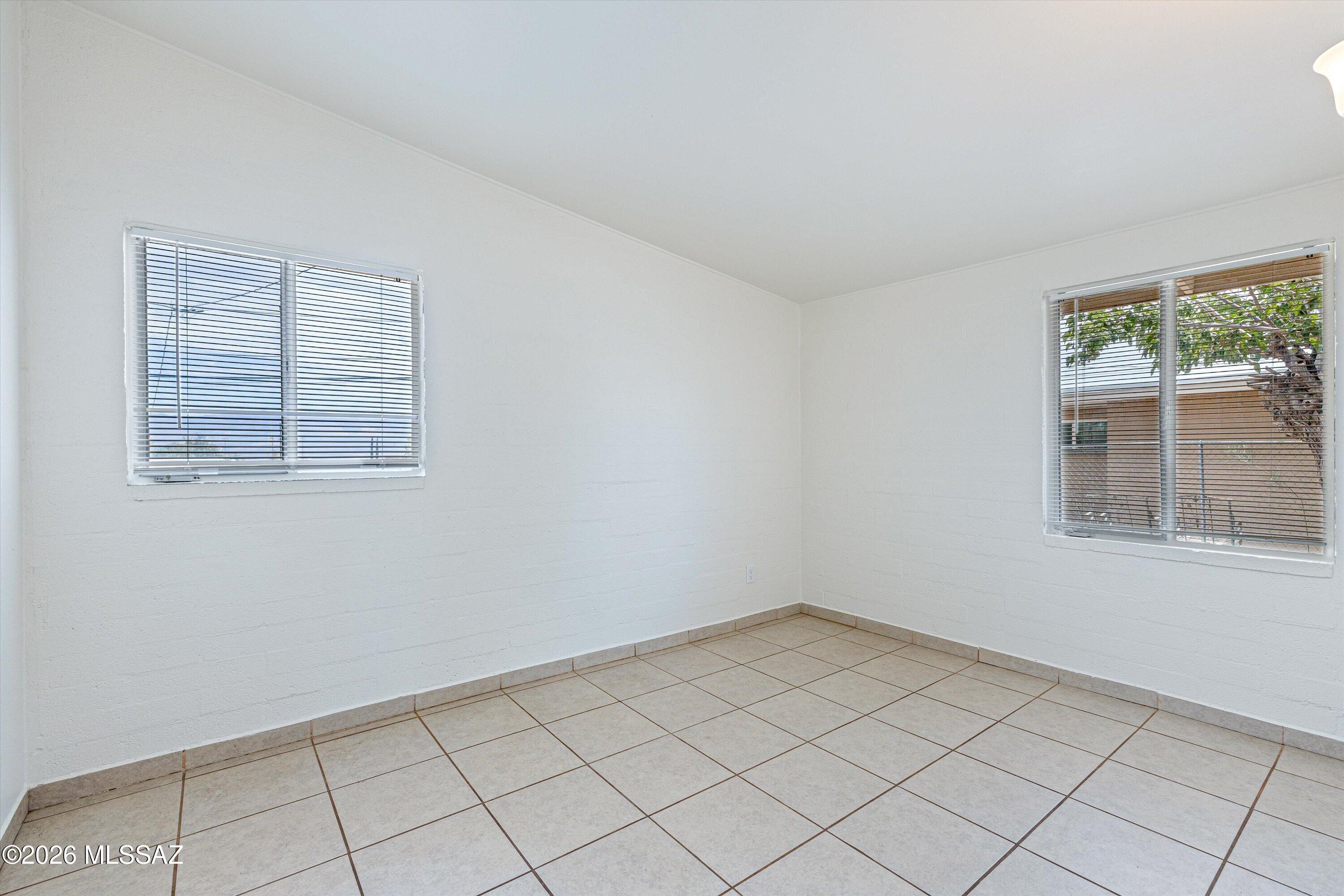 104 N Douglas Avenue
