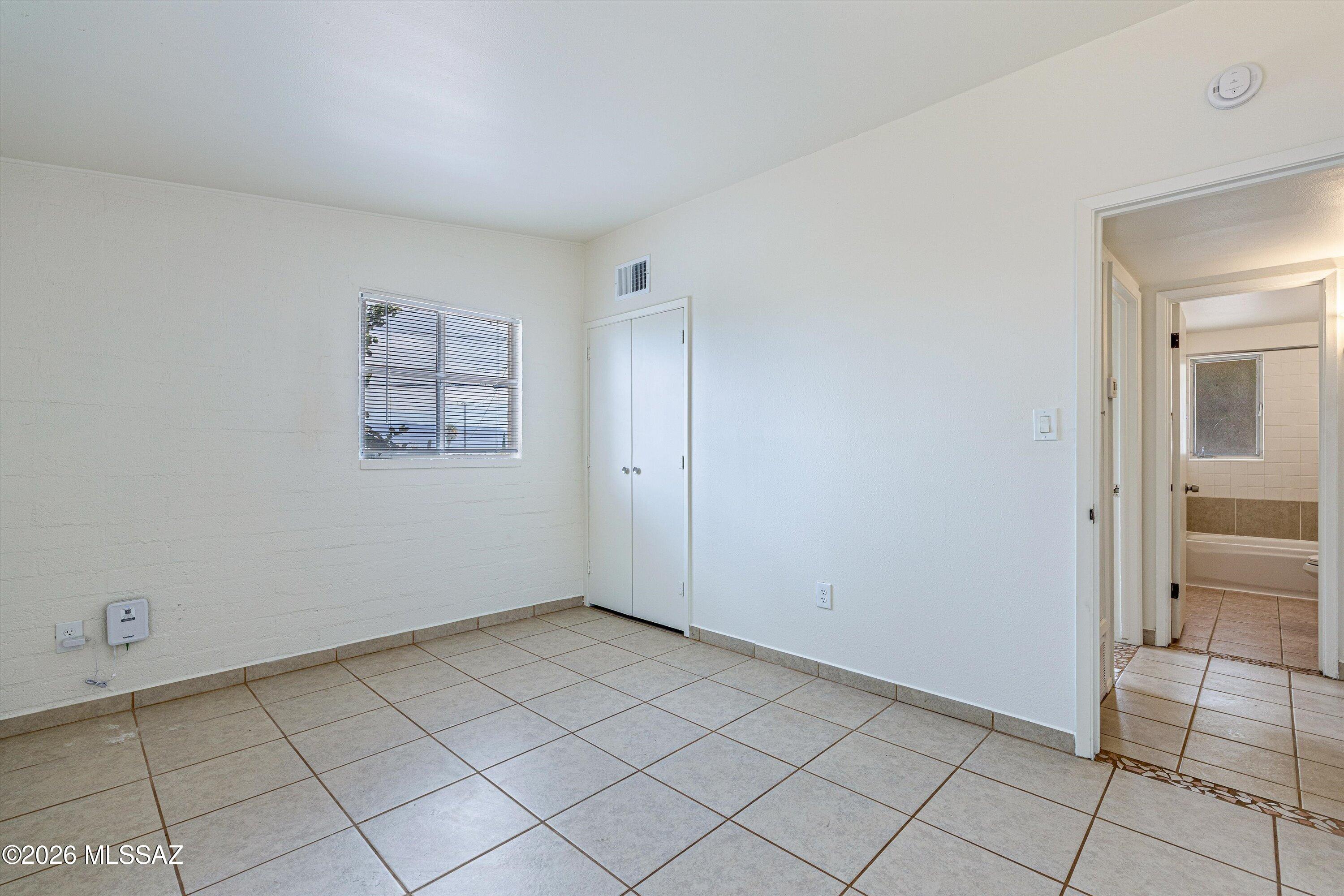 104 N Douglas Avenue