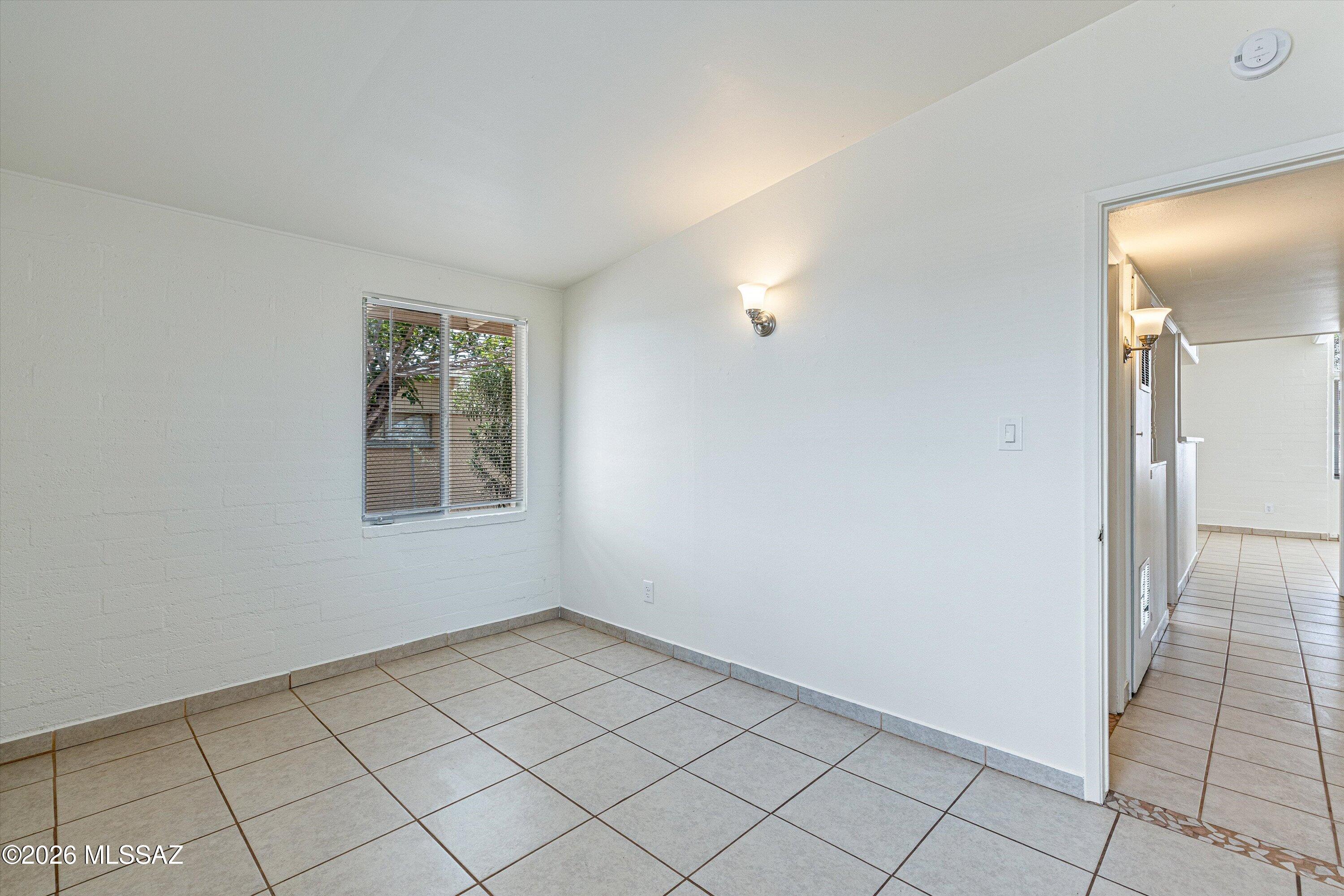 104 N Douglas Avenue