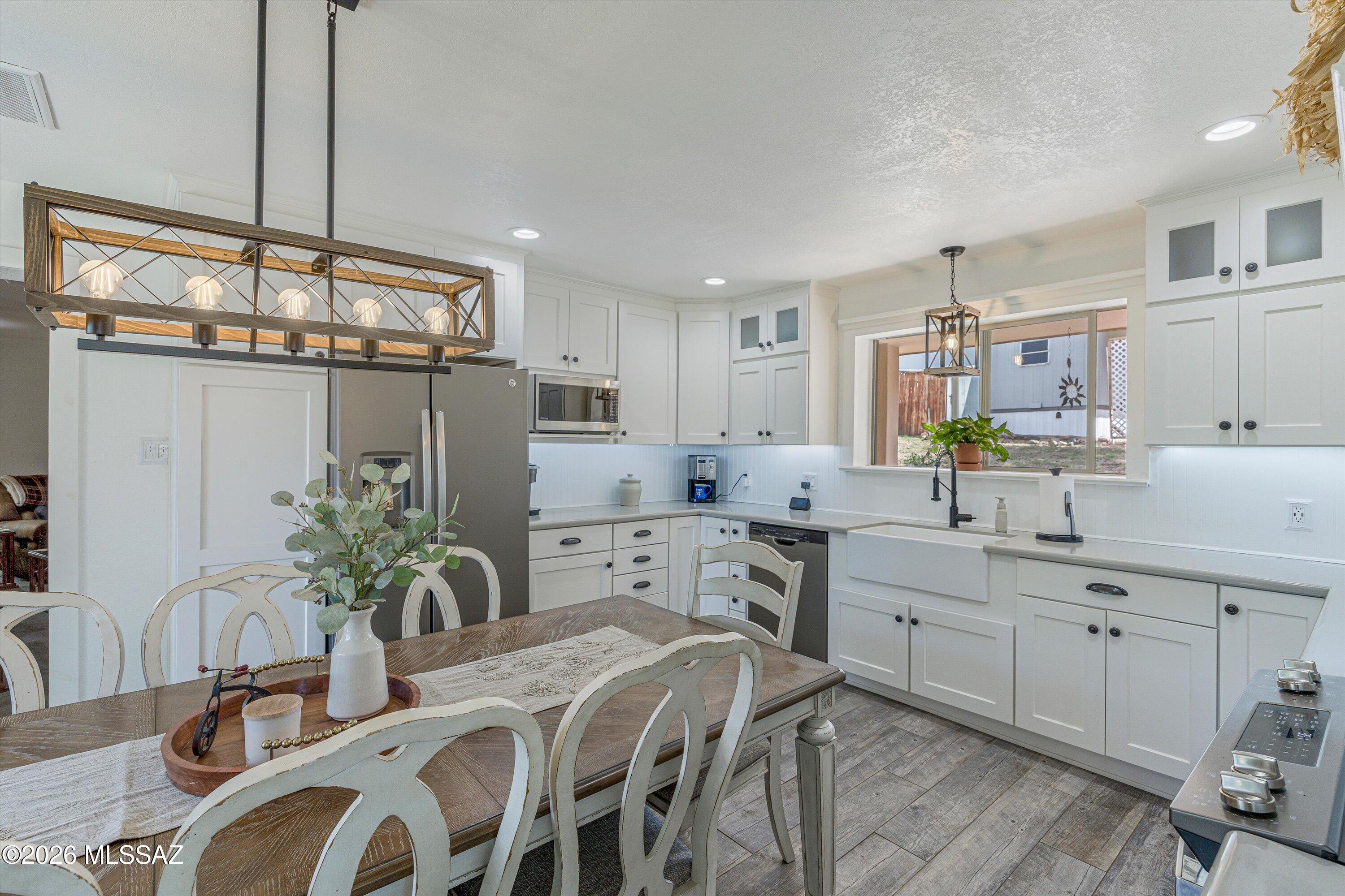 285 N Timberline Drive