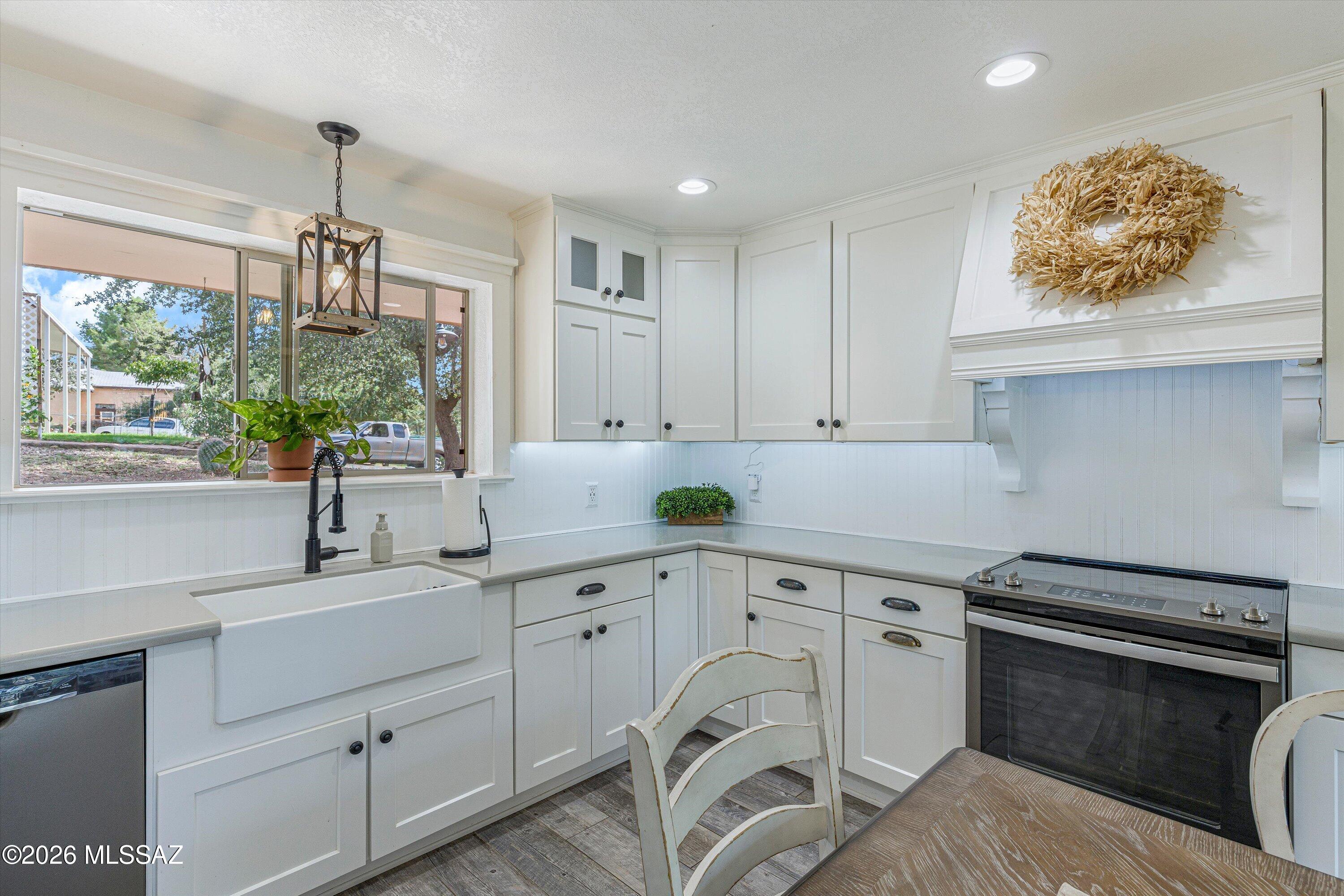 285 N Timberline Drive