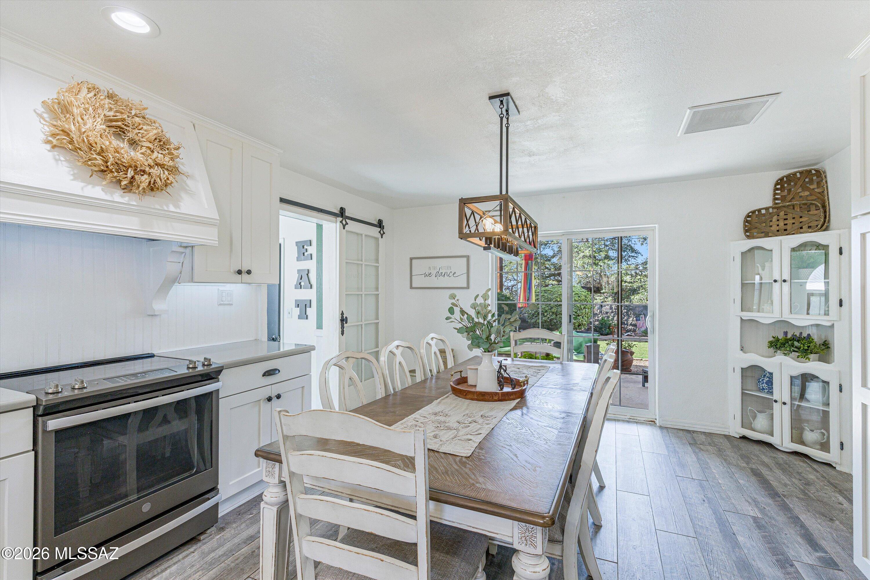 285 N Timberline Drive