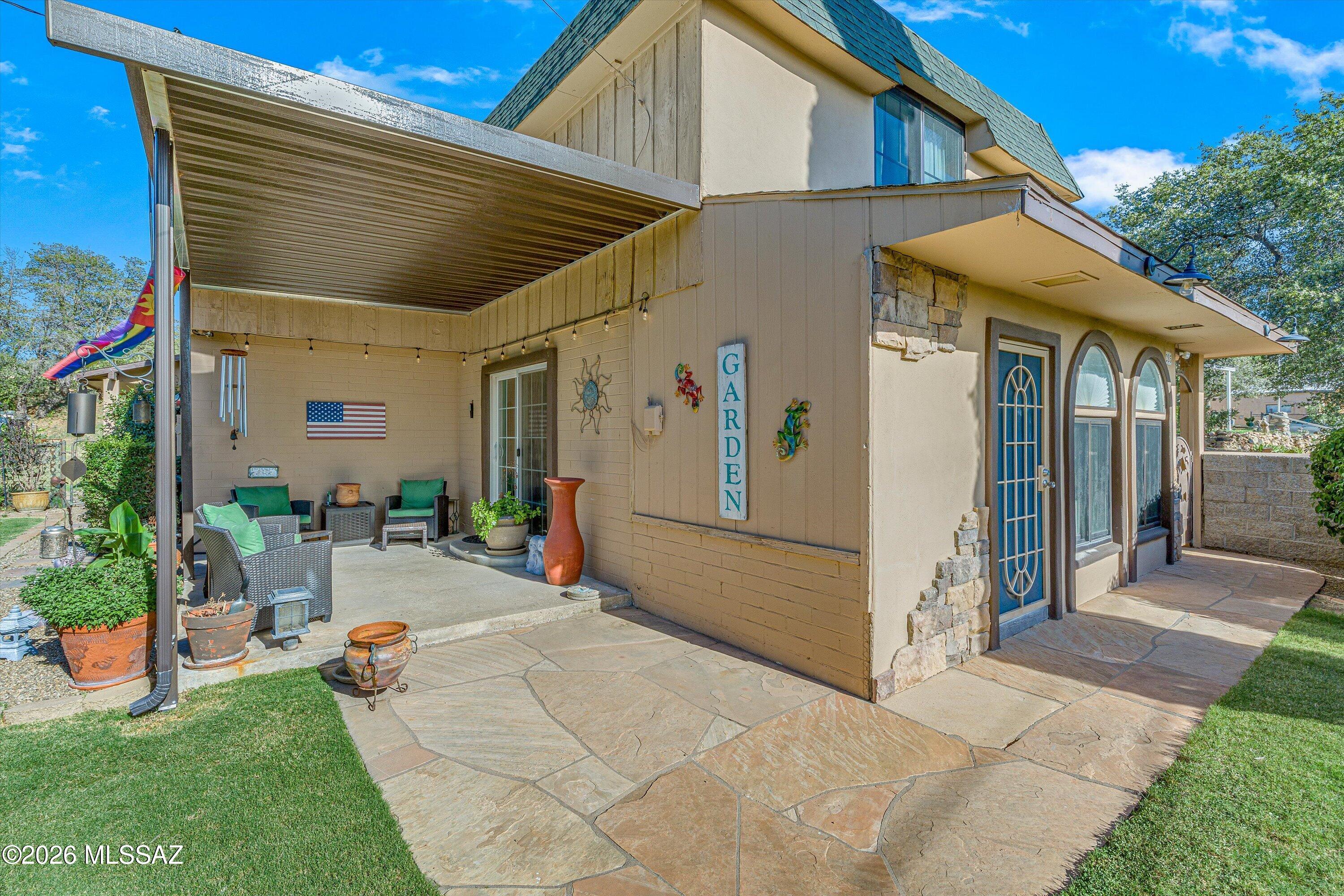 285 N Timberline Drive