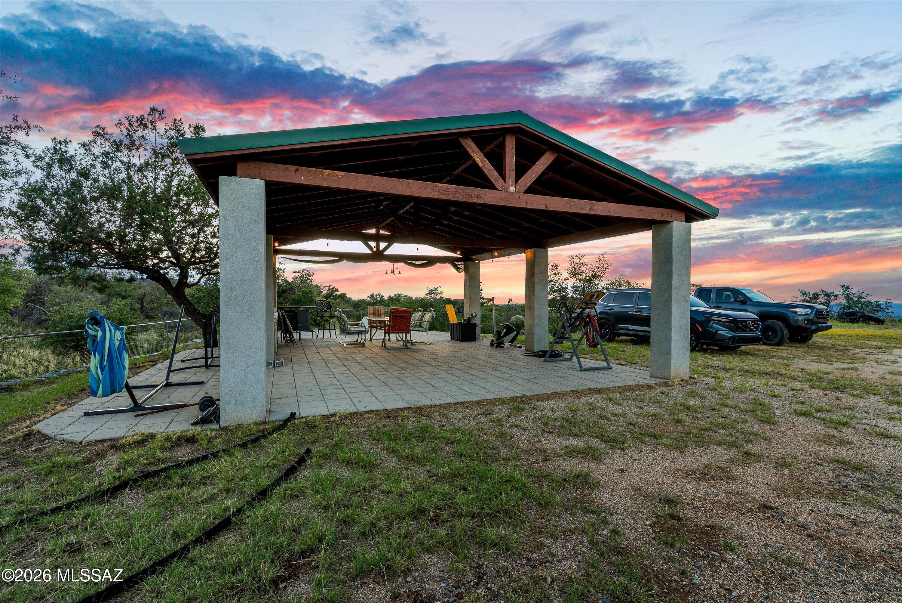 560 E Paseo Encino