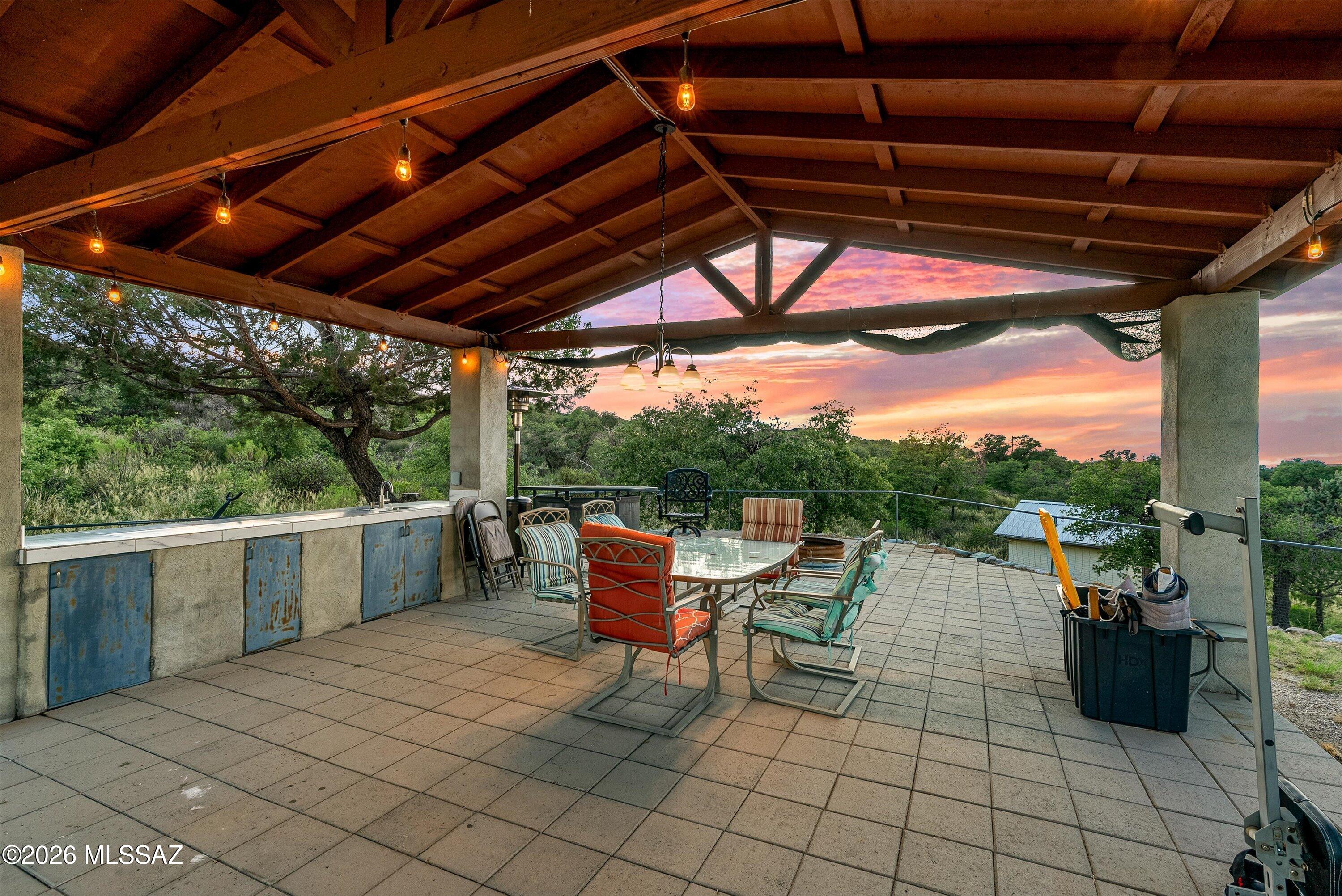 560 E Paseo Encino