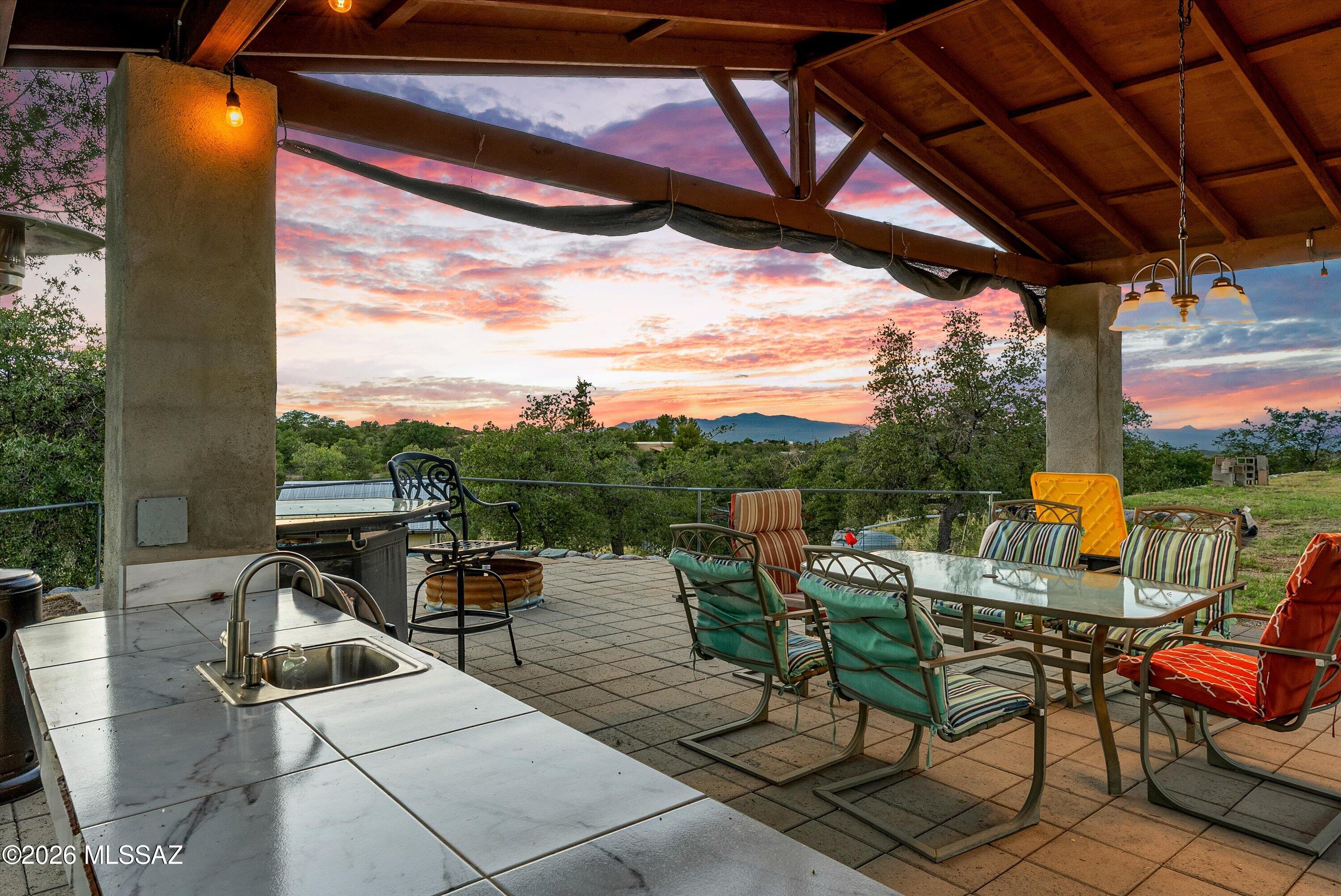 560 E Paseo Encino