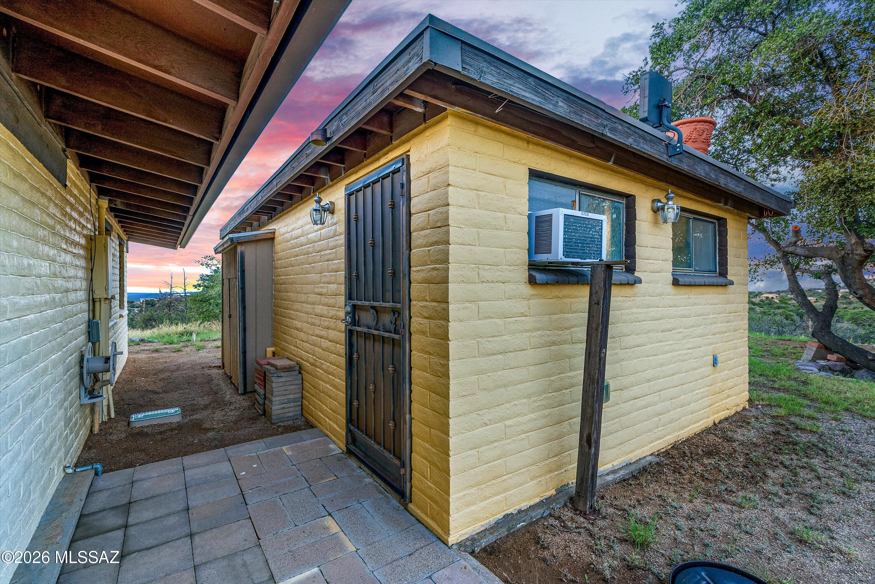 560 E Paseo Encino